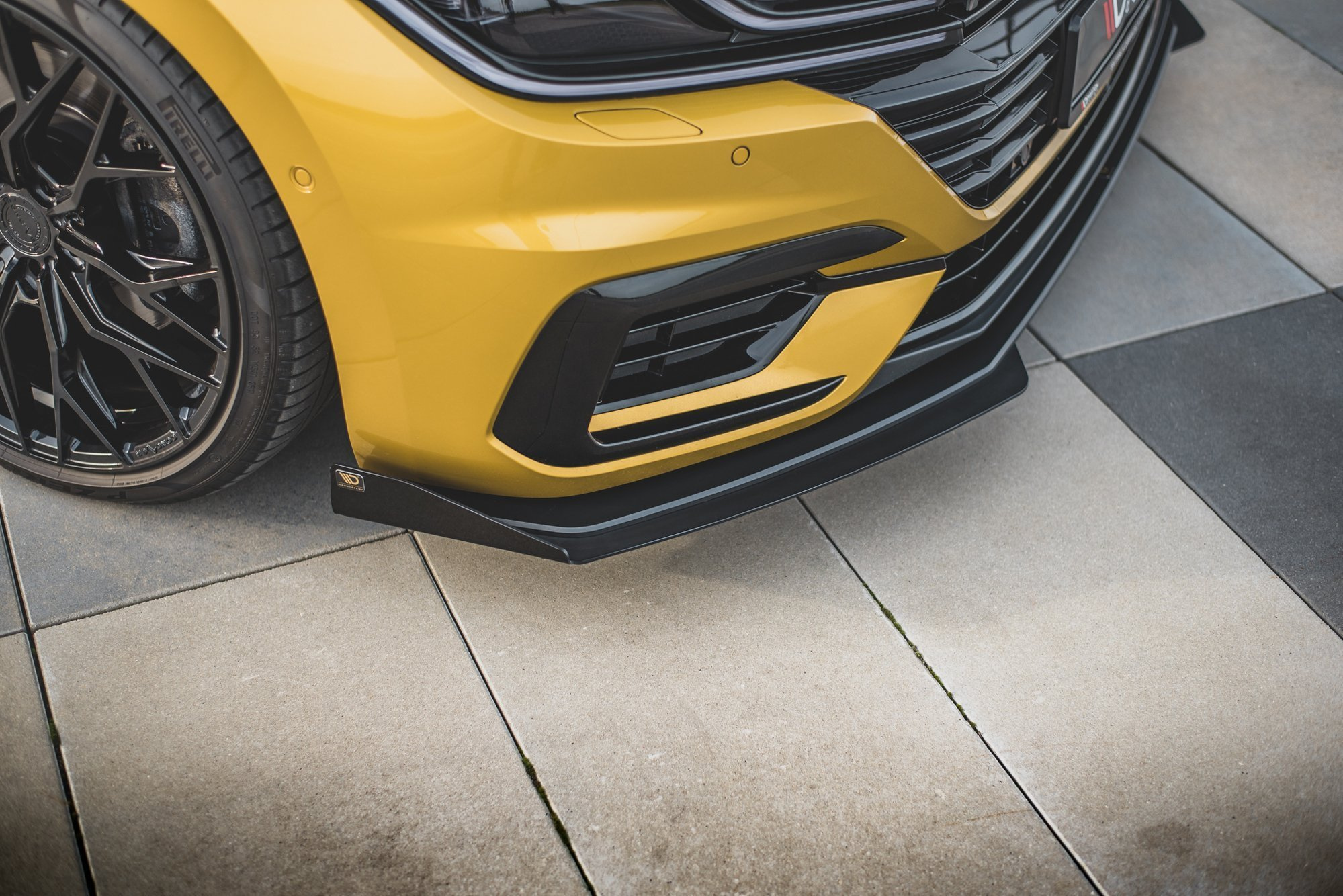 Levikelipat Volkswagen Arteon R-Line, Maxton
