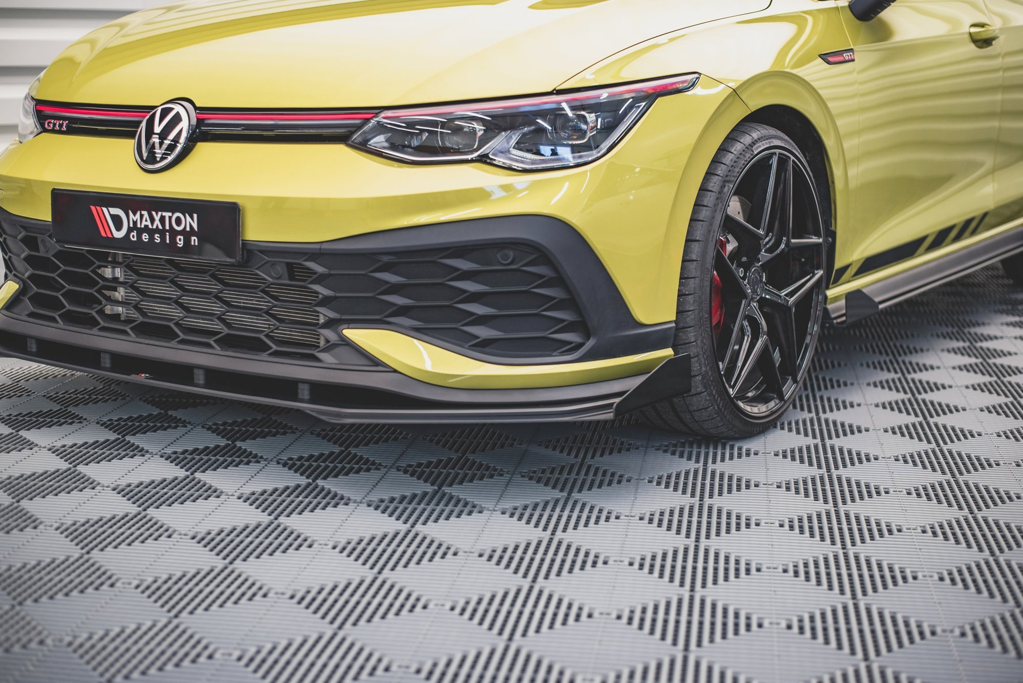 Levikelipat Volkswagen Golf GTI Clubsport Mk8, Maxton
