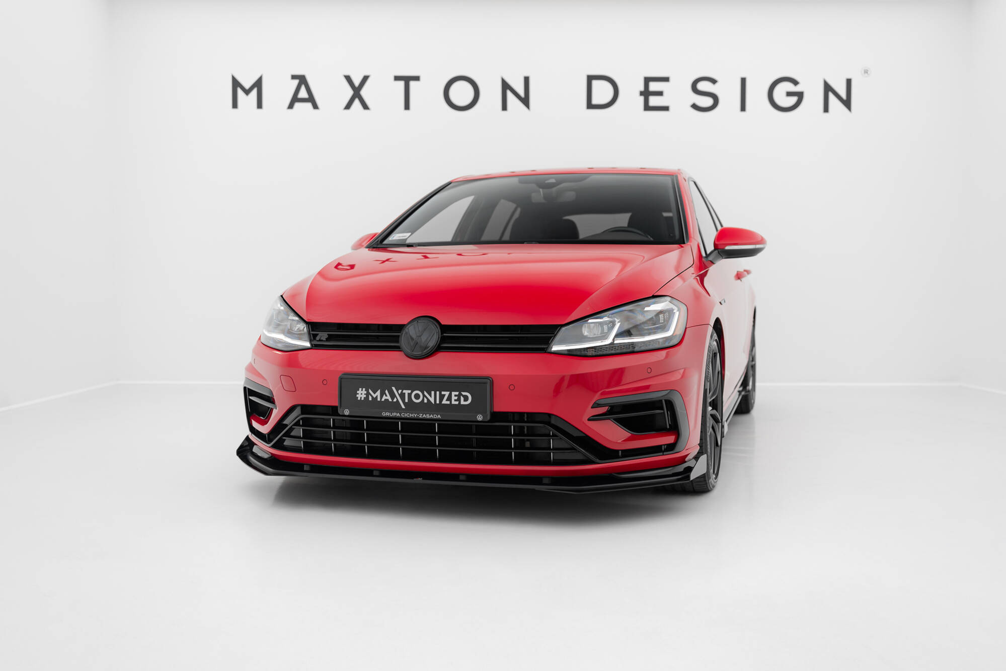 Levikelipat Volkswagen Golf R / R-Line Mk7 Facelift, Maxton-3