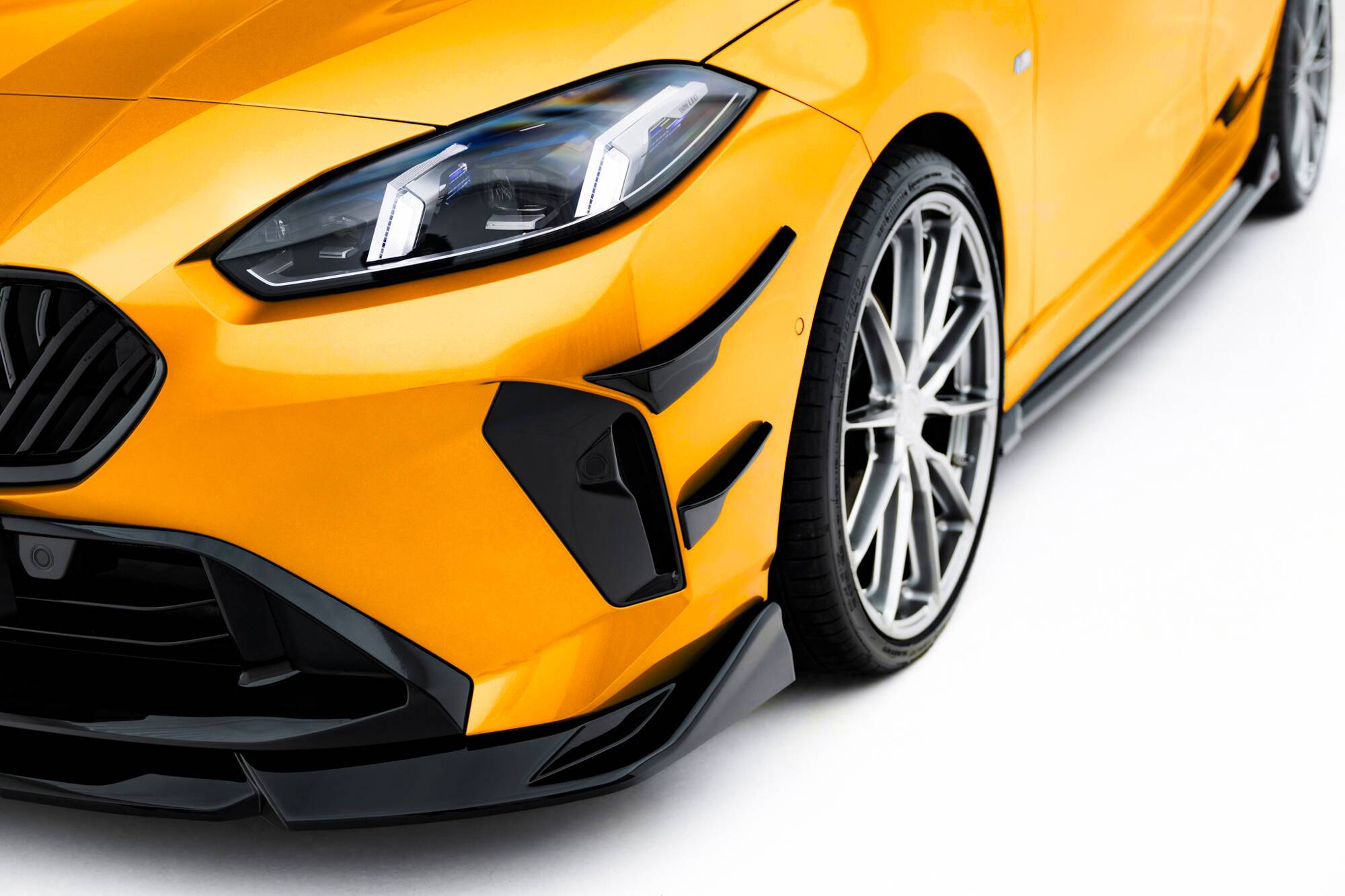 Etulipan levikkeet (Canards) BMW 1 M-Pack F70, Maxton