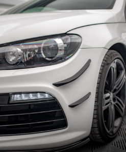 Etupuskurin Canard lipat Volkswagen Scirocco R Mk3, Maxton