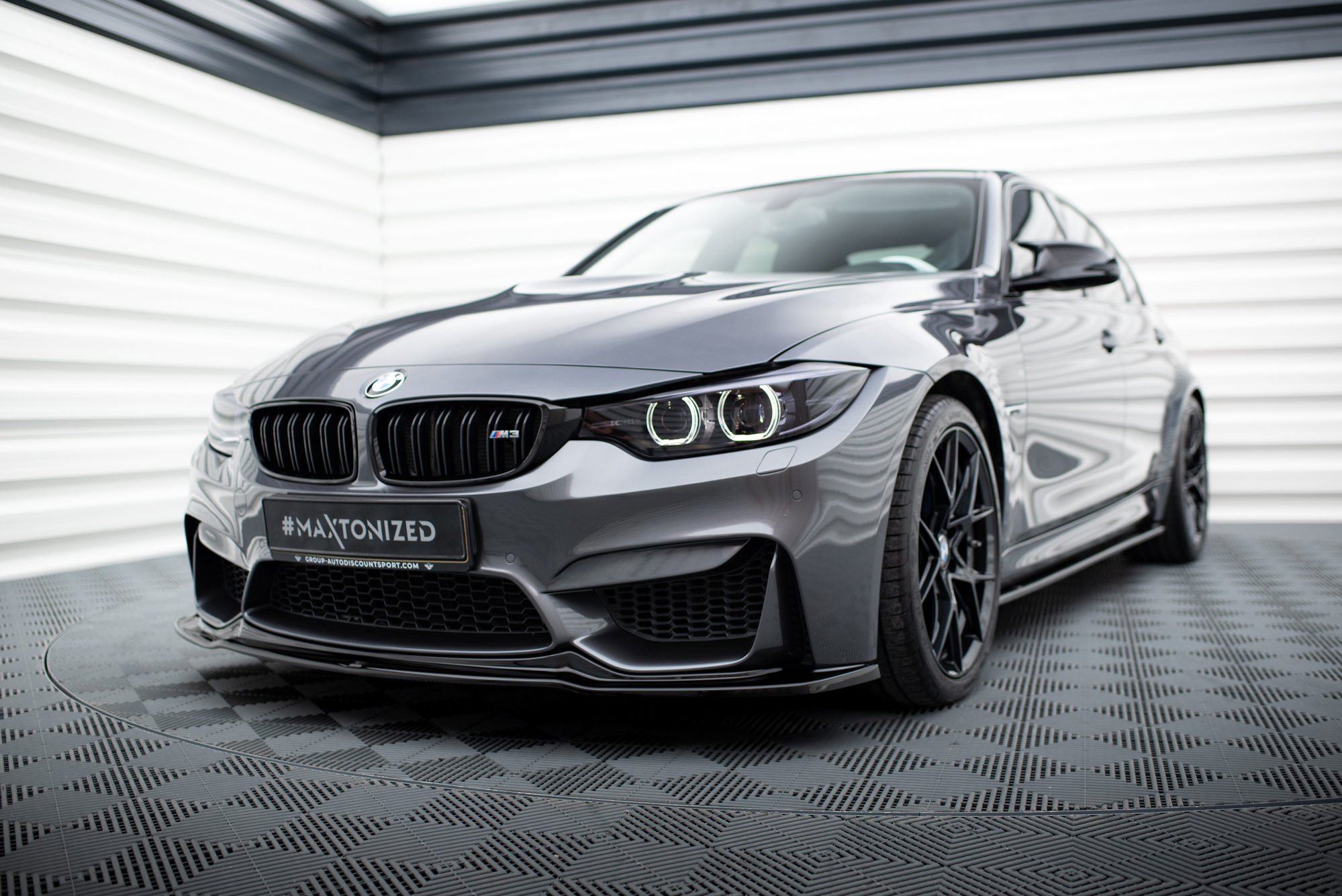 Etusplitteri BMW M3 F80, Maxton