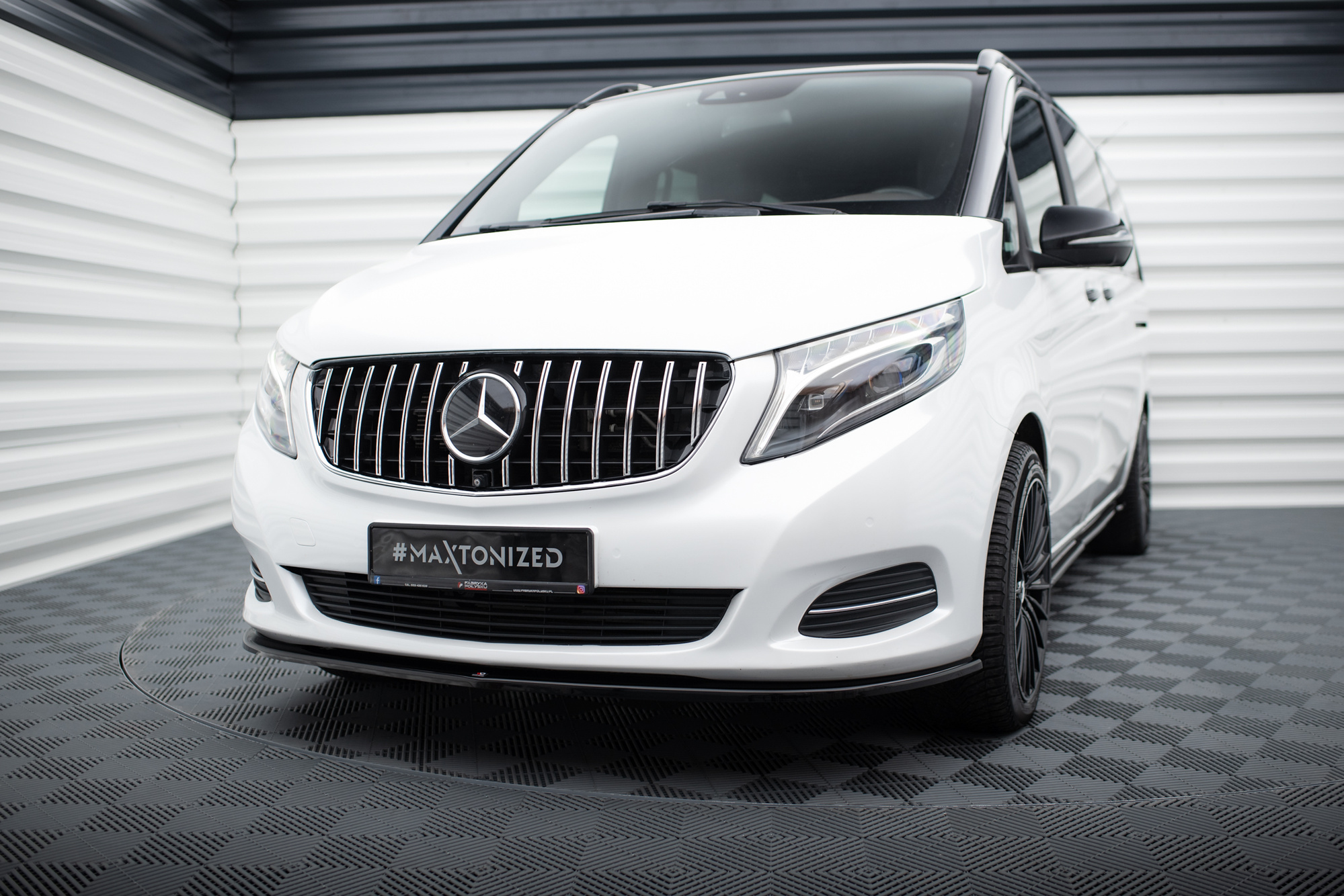 Etusplitteri (V1) Mercedes-Benz V-Class W447, Maxton