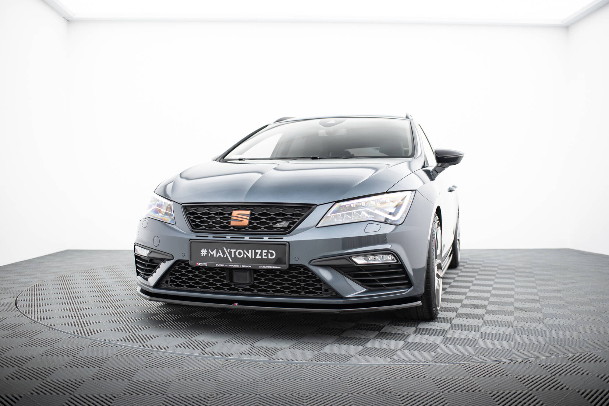 Etusplitteri (V1) Seat Leon Cupra / FR Mk3 FL, Maxton