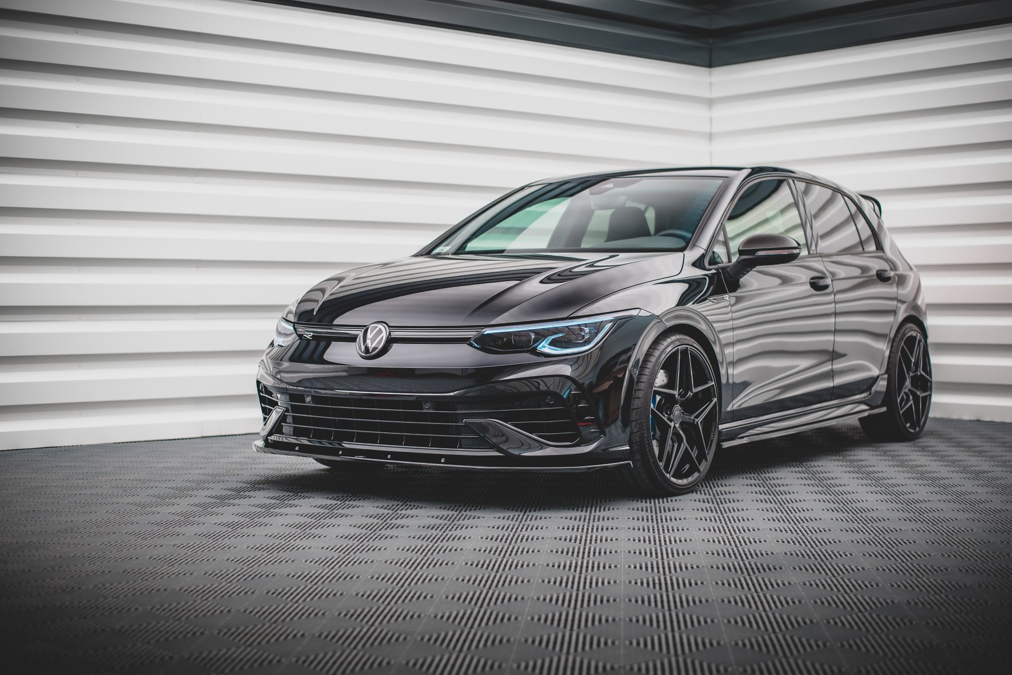 Etusplitteri (V1) Volkswagen Golf R Mk8, Maxton-4