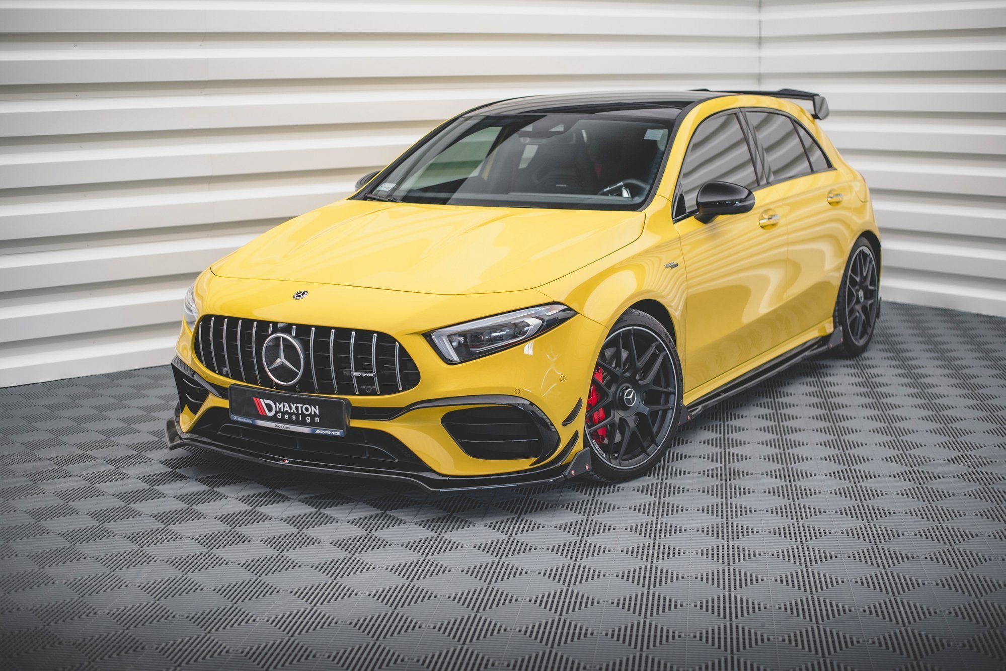 Etusplitteri (V3) + Levikelipat Mercedes-AMG A 45 S Aero Pack W177, Maxton