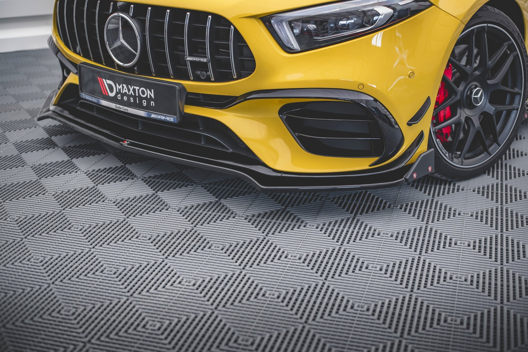 Etusplitteri (V3) + Levikelipat Mercedes-AMG A 45 S Aero Pack W177, Maxton-2