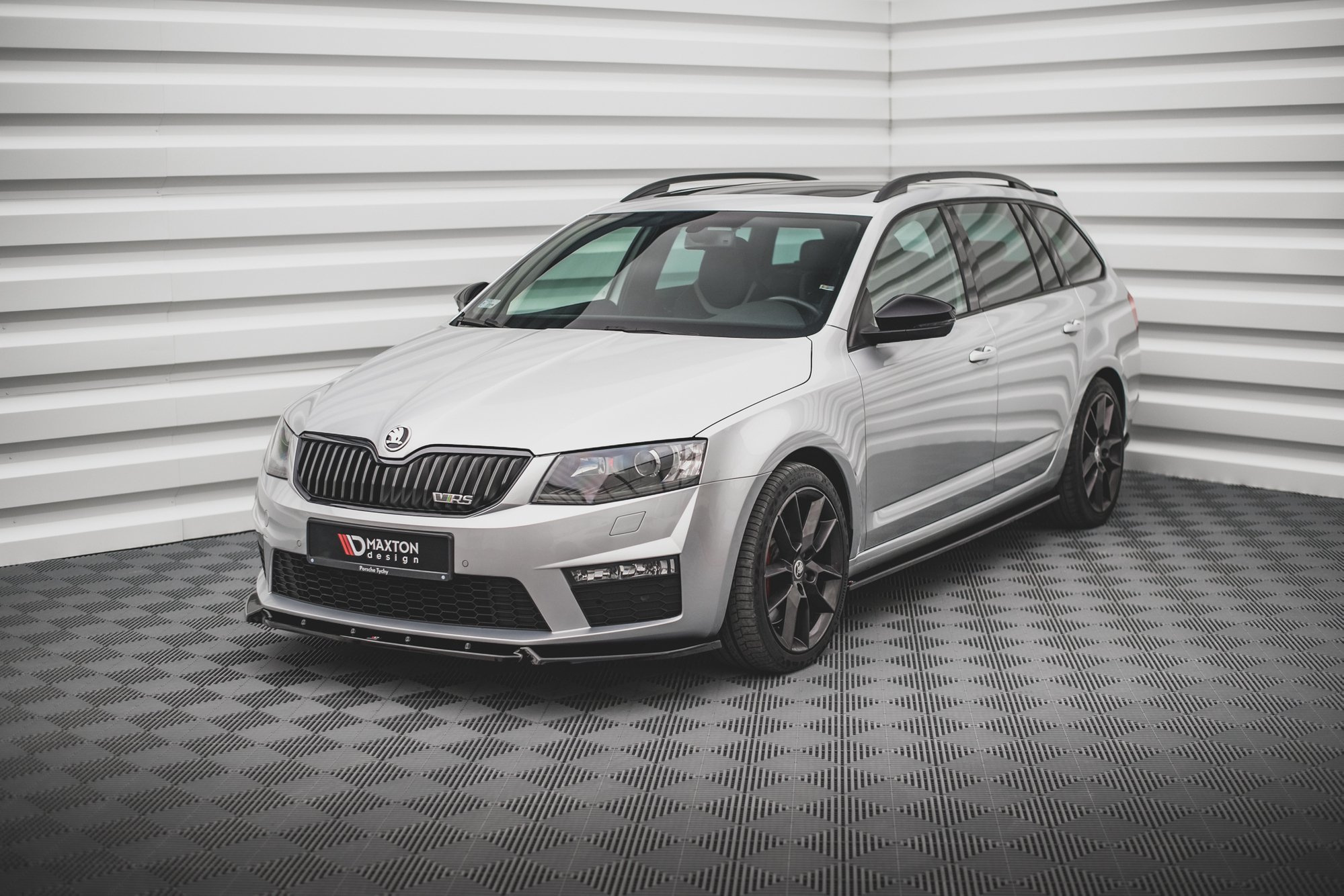 Etusplitteri (V3) Skoda Octavia RS Mk3, Maxton