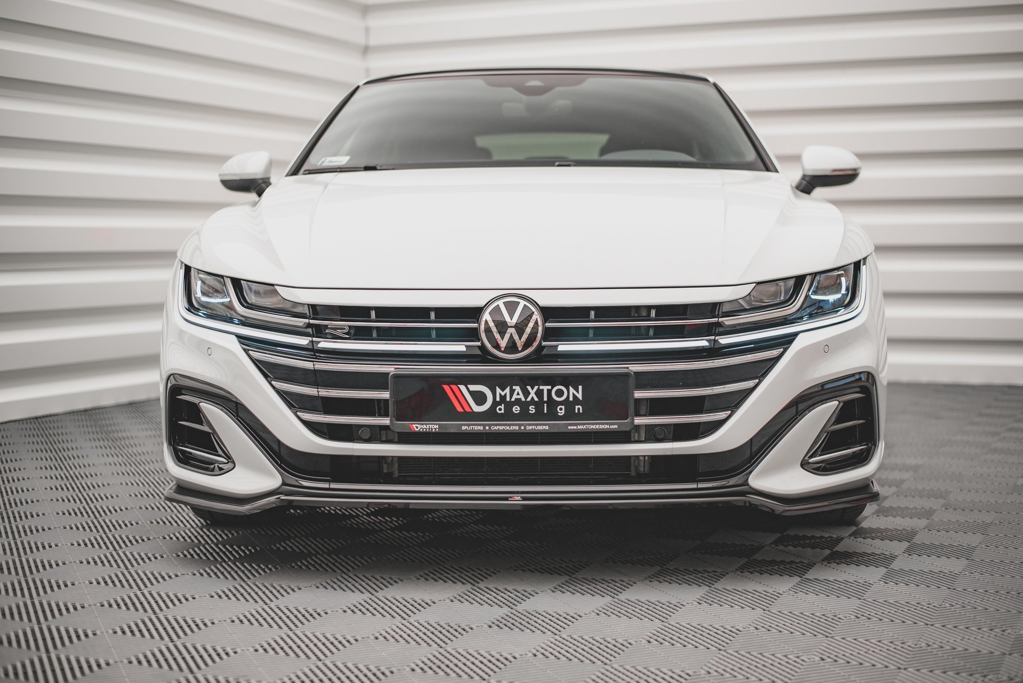 Etusplitteri (V3) Volkswagen Arteon R-Line Facelift, Maxton-3