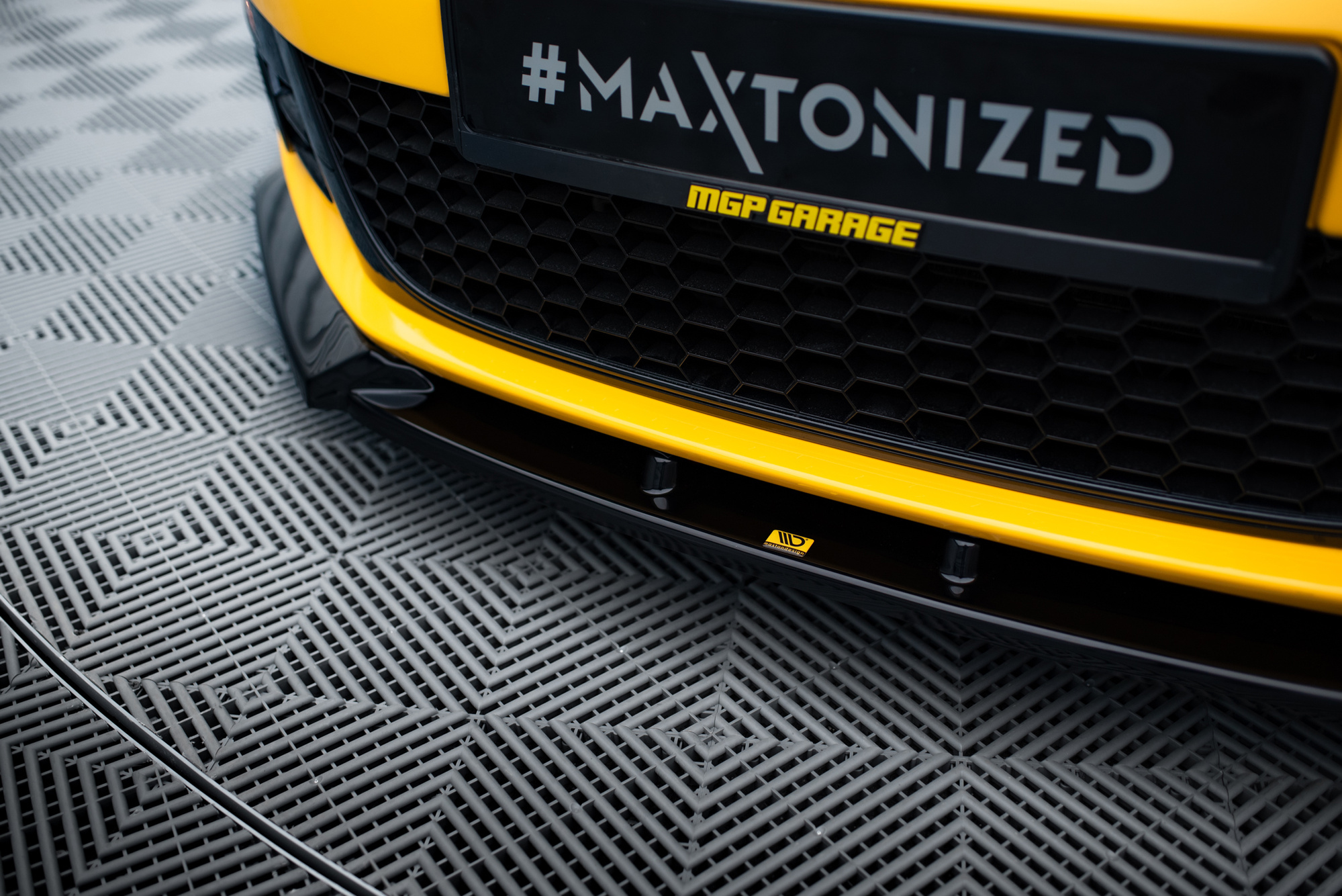 Etusplitteri (V3) Volkswagen Scirocco Mk3, Maxton-3