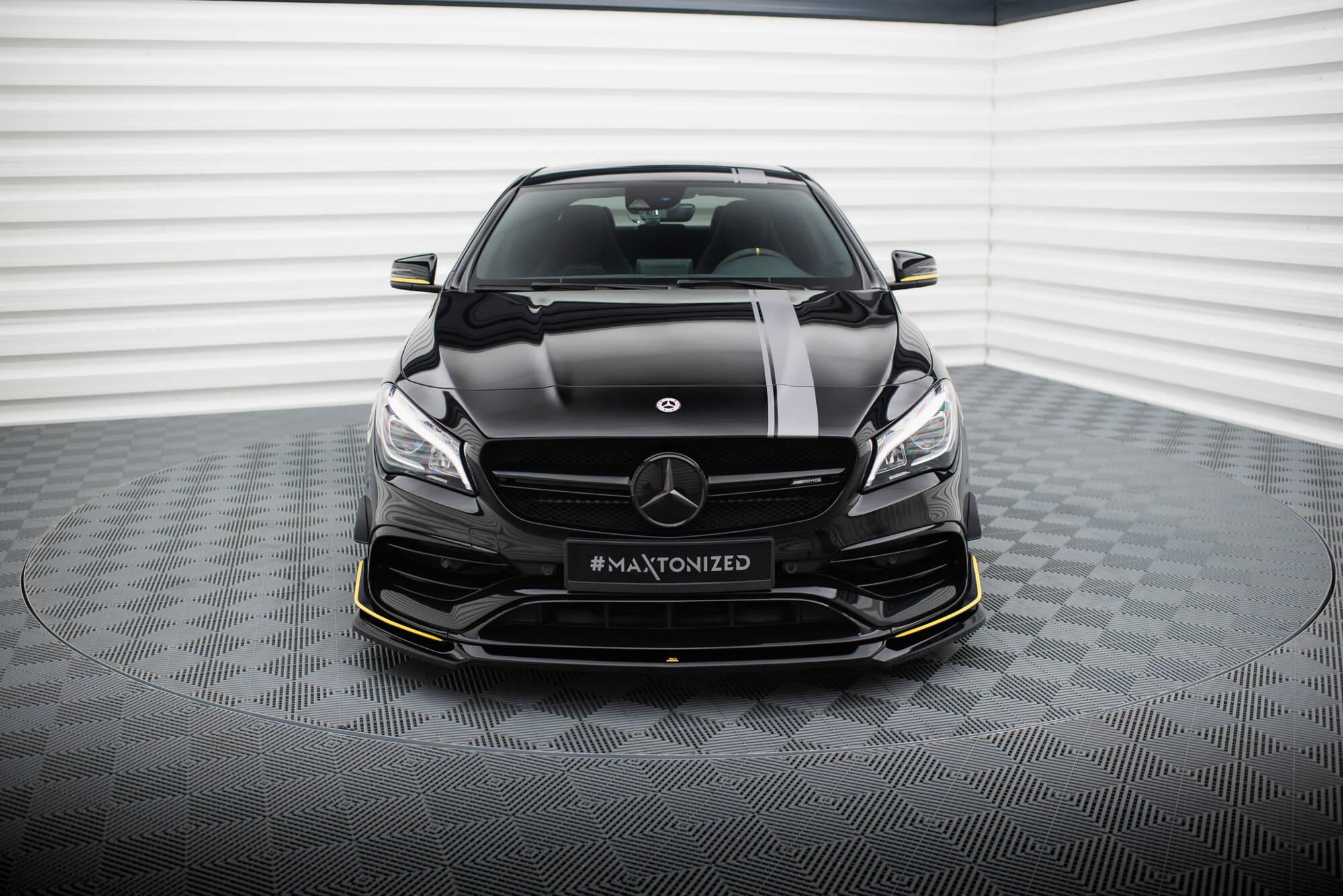 Etusplitteri (V4) Mercedes-AMG CLA 45 Aero C117 Facelift, Maxton-3