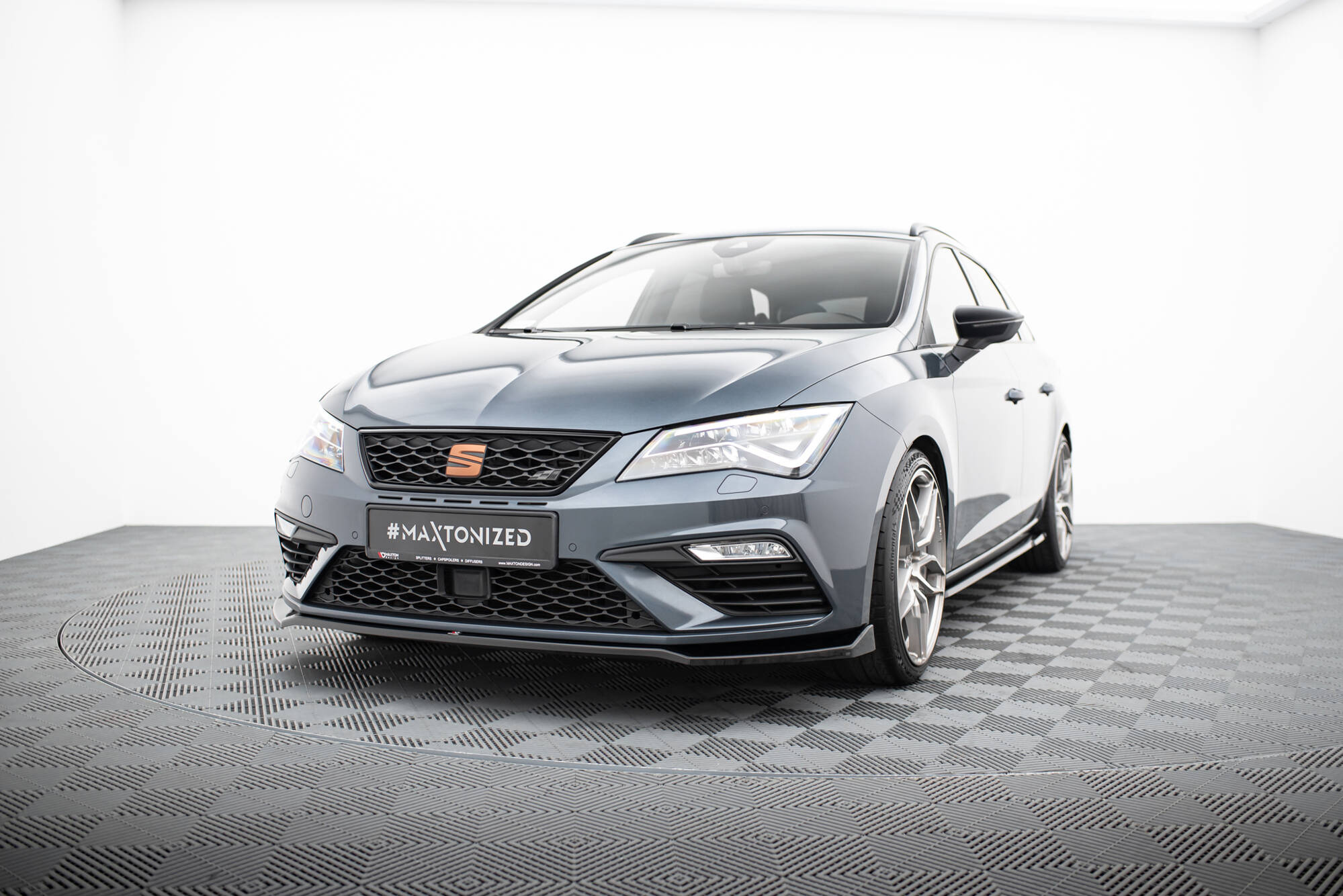 Etusplitteri (V7) Seat Leon Cupra / FR Mk3 FL, Maxton