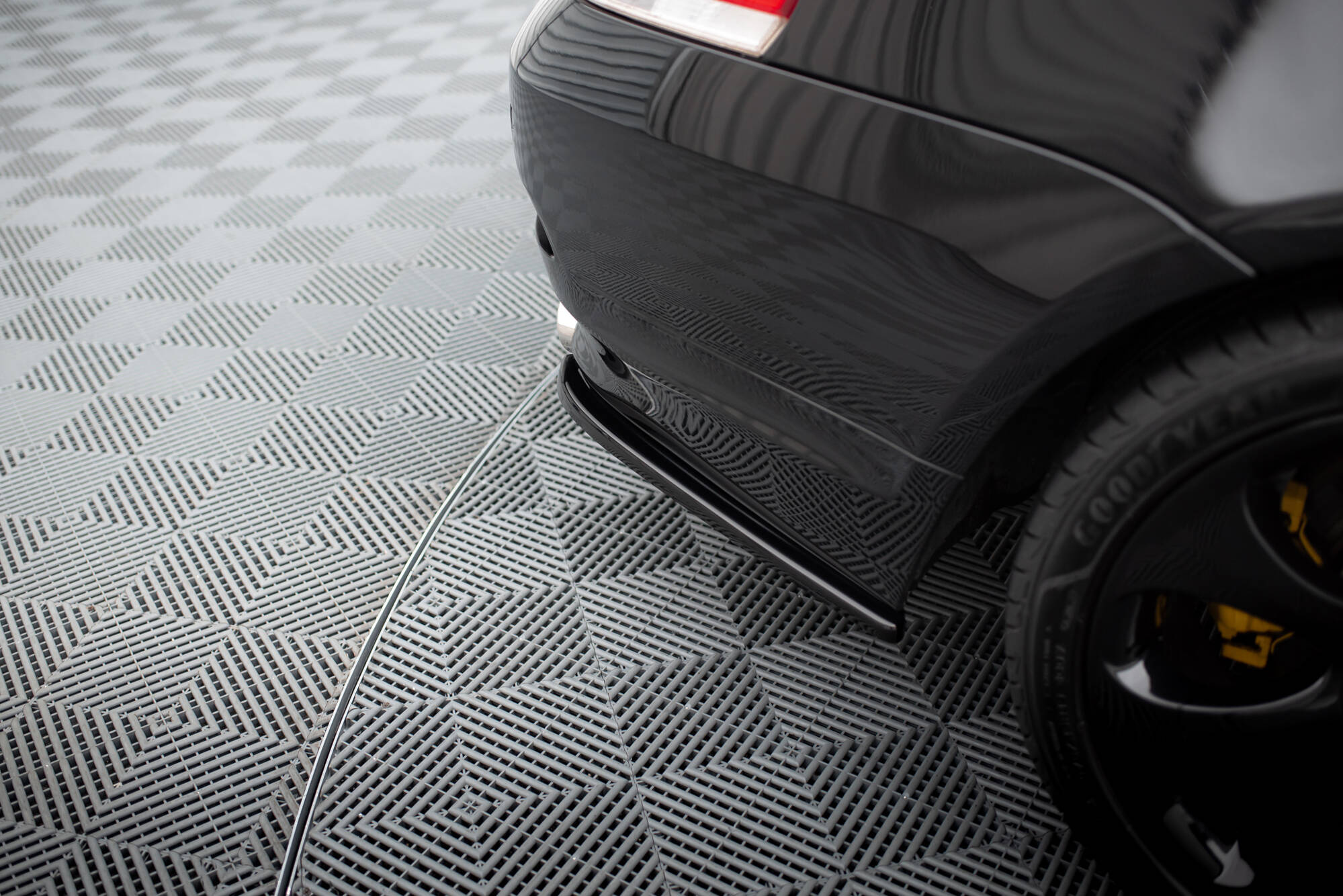 Takasplitterit BMW 6 Coupe E63 / Cabrio E64, Maxton-3