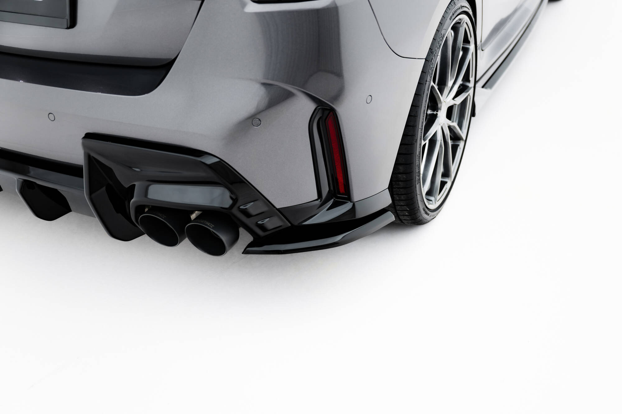 Takasplitterit (V1) BMW M135i F70, Maxton