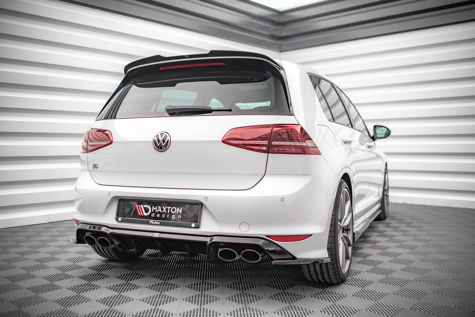 Taka sivusplitterit (V4) Volkswagen Golf R Mk7, Maxton