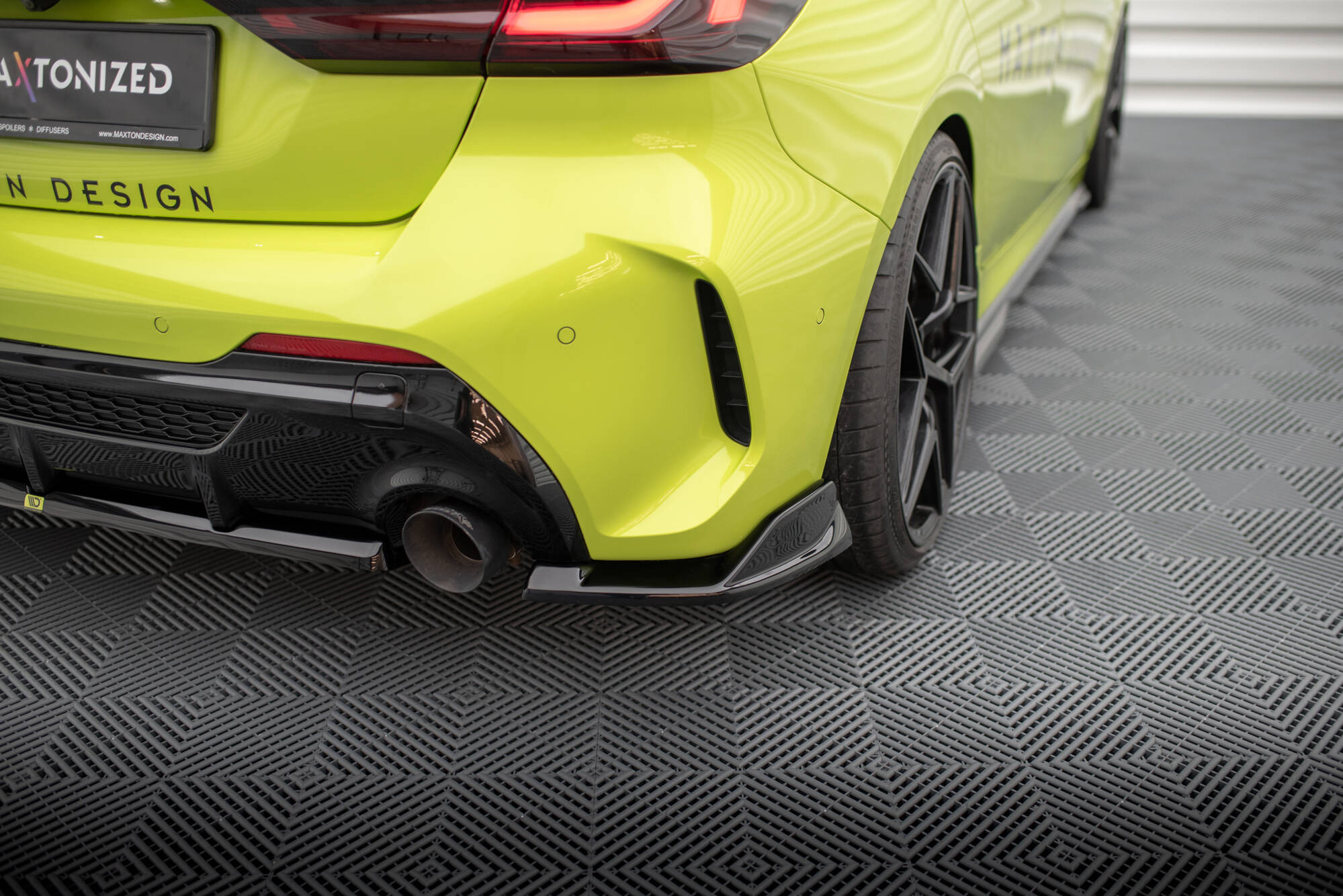 Takasplitterit (V9) BMW 1 M-Pack / M135i F40, Maxton