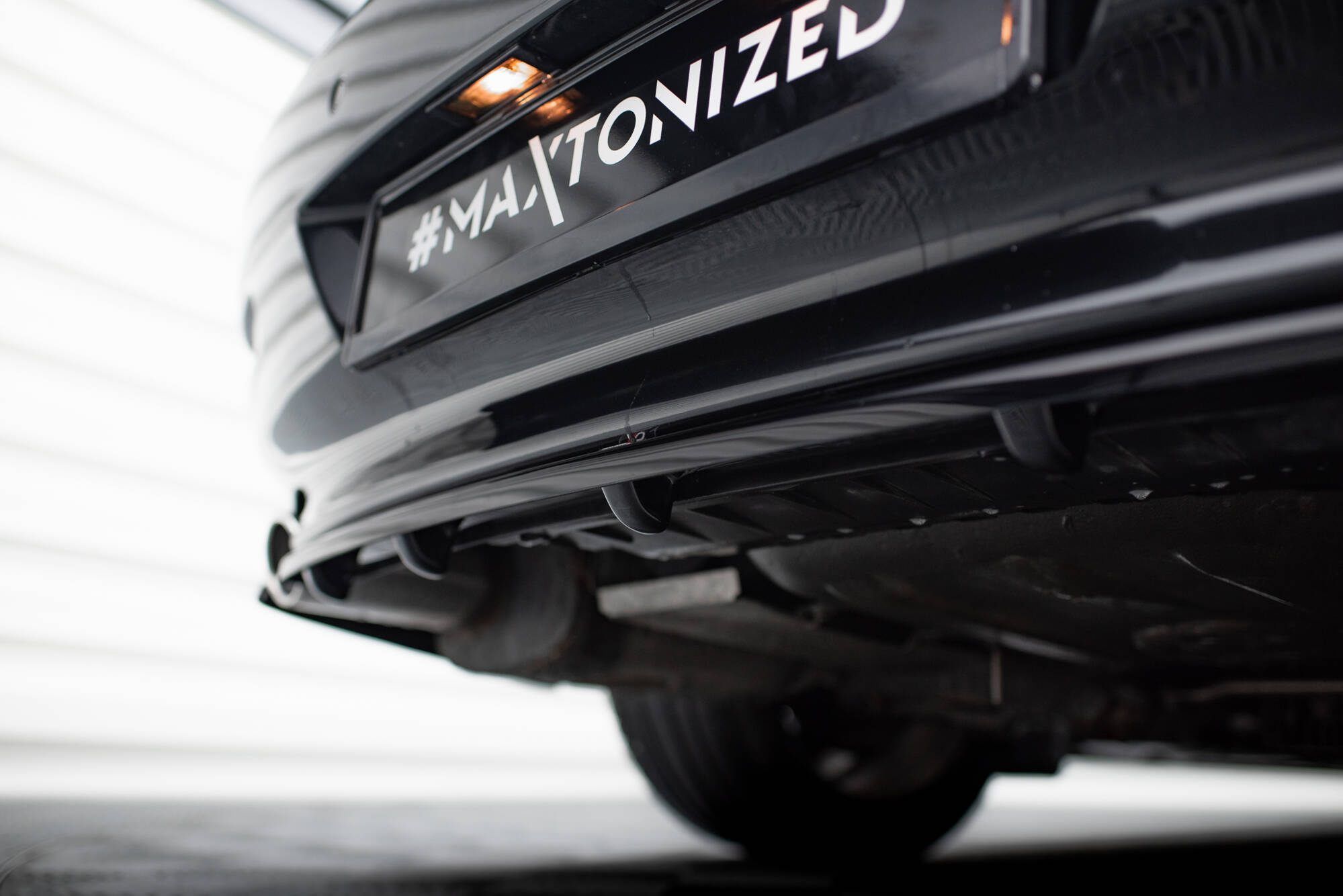 Takasplitteri BMW 6 Coupe / Cabrio E63 / E64, Maxton-2