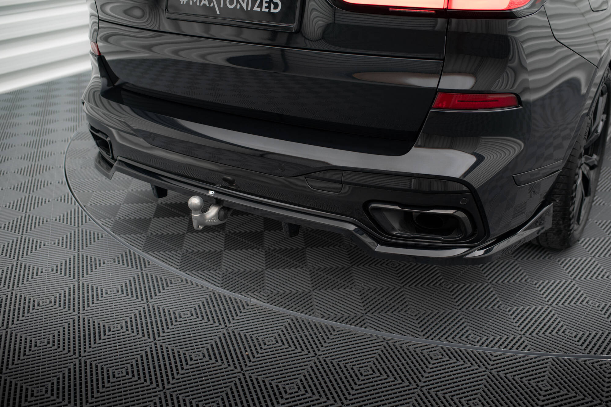 Takasplitteri BMW X7 M-Pack G07 Facelift, Maxton-2