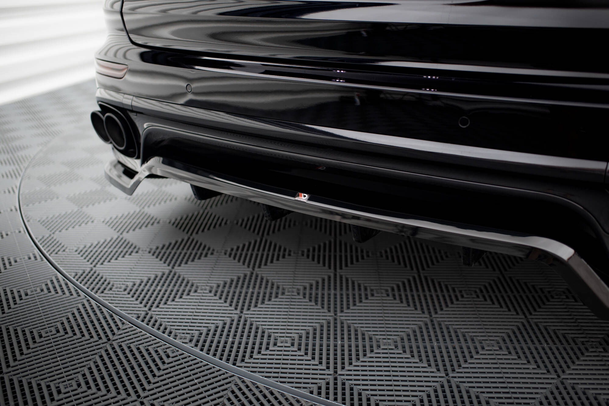 Maxton takadiffuusori pystyrivoilla, Porsche Cayenne Mk2 FL (2014-2018)-3