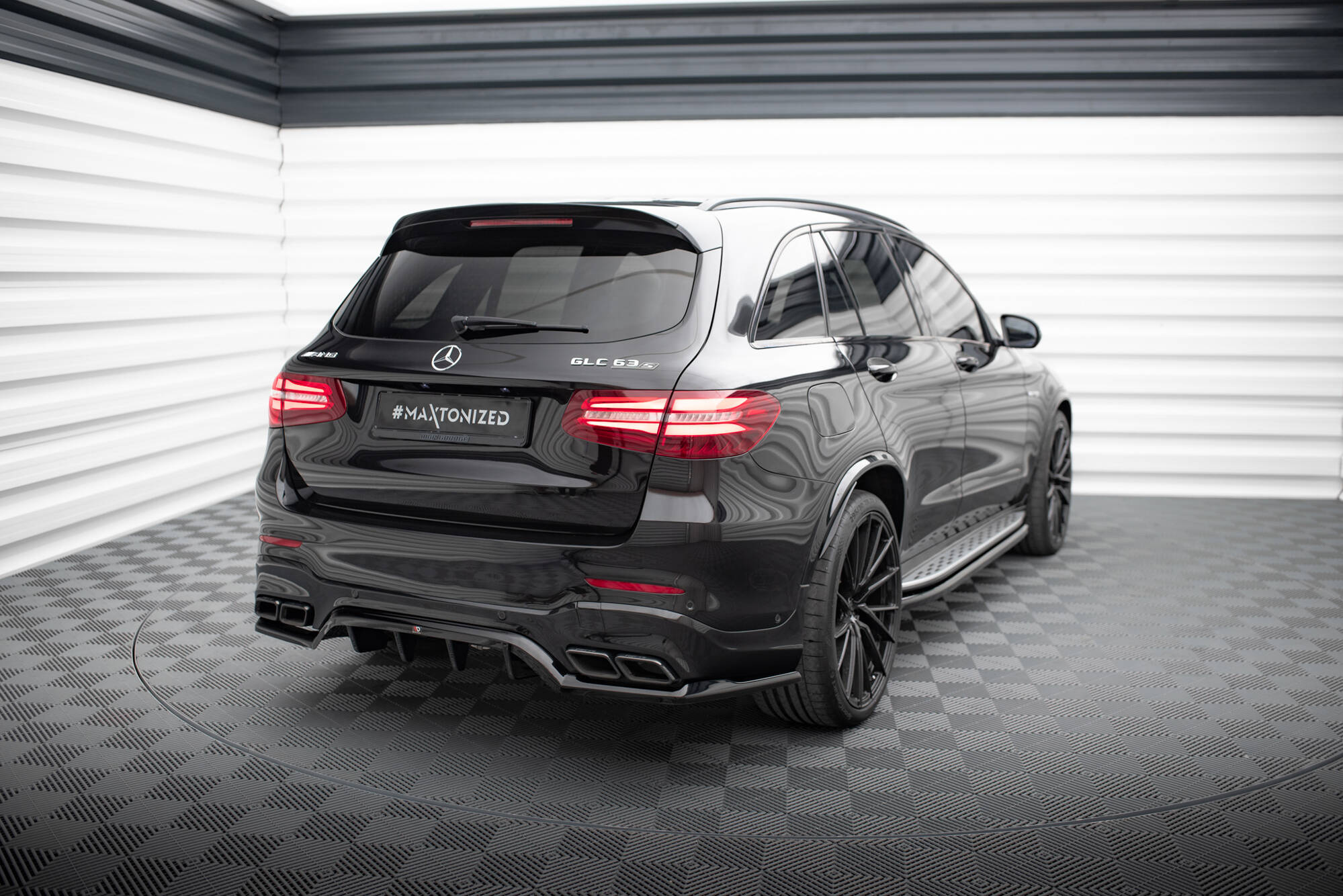 Takasplitteri (w/ v. bars) (V1) Mercedes-AMG GLC 63 SUV X253, Maxton-2