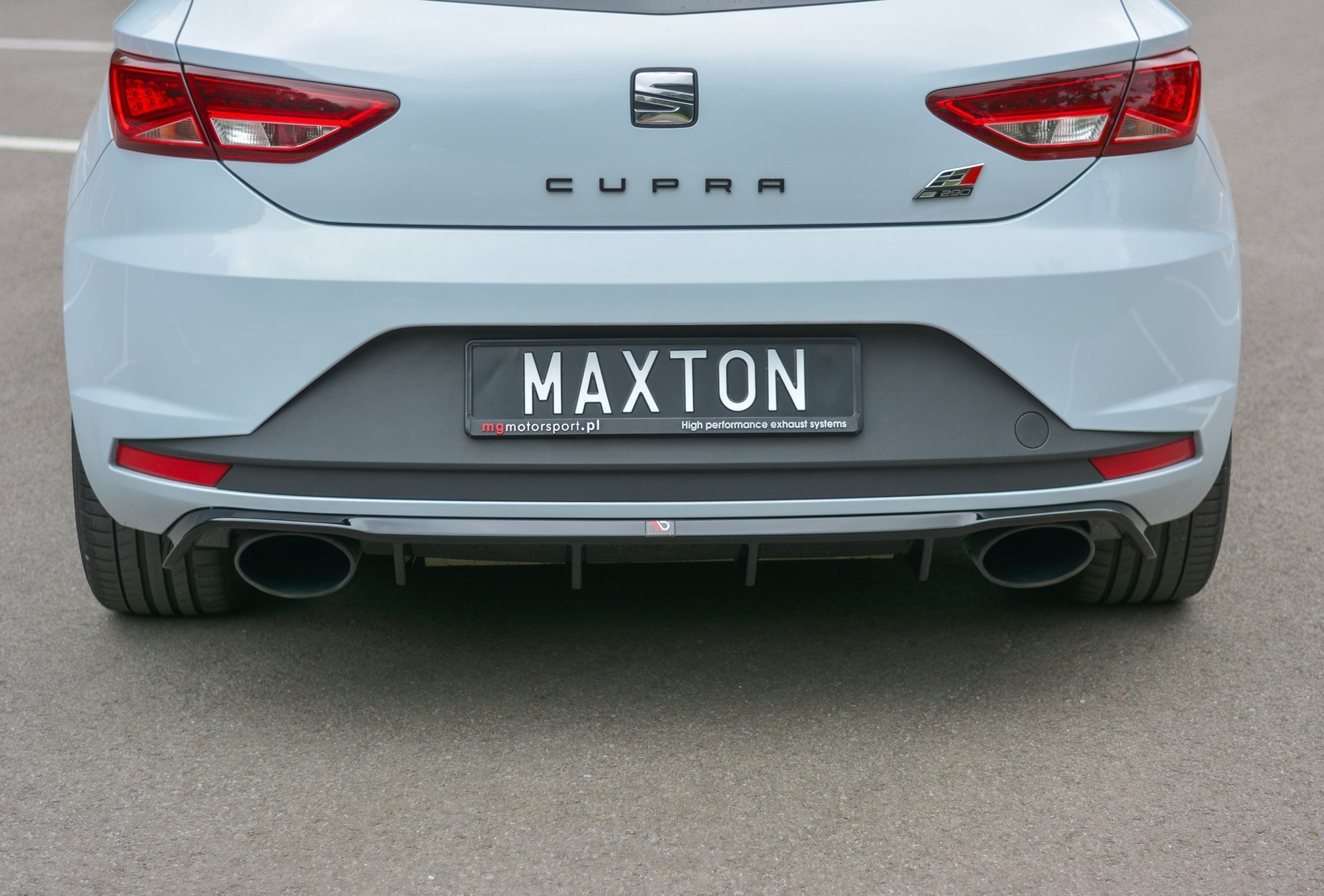 Takahelma Seat Leon III Cupra, Maxton