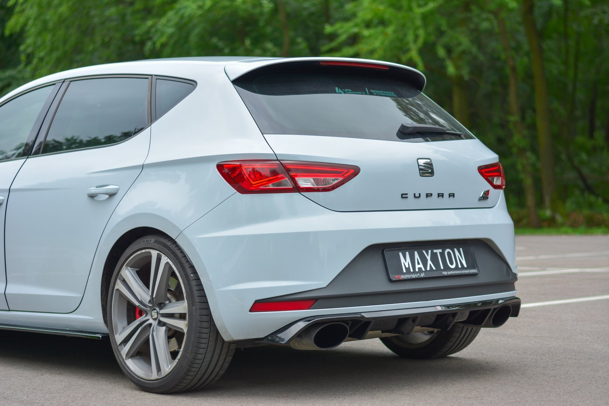 Takahelma Seat Leon III Cupra, Maxton-4