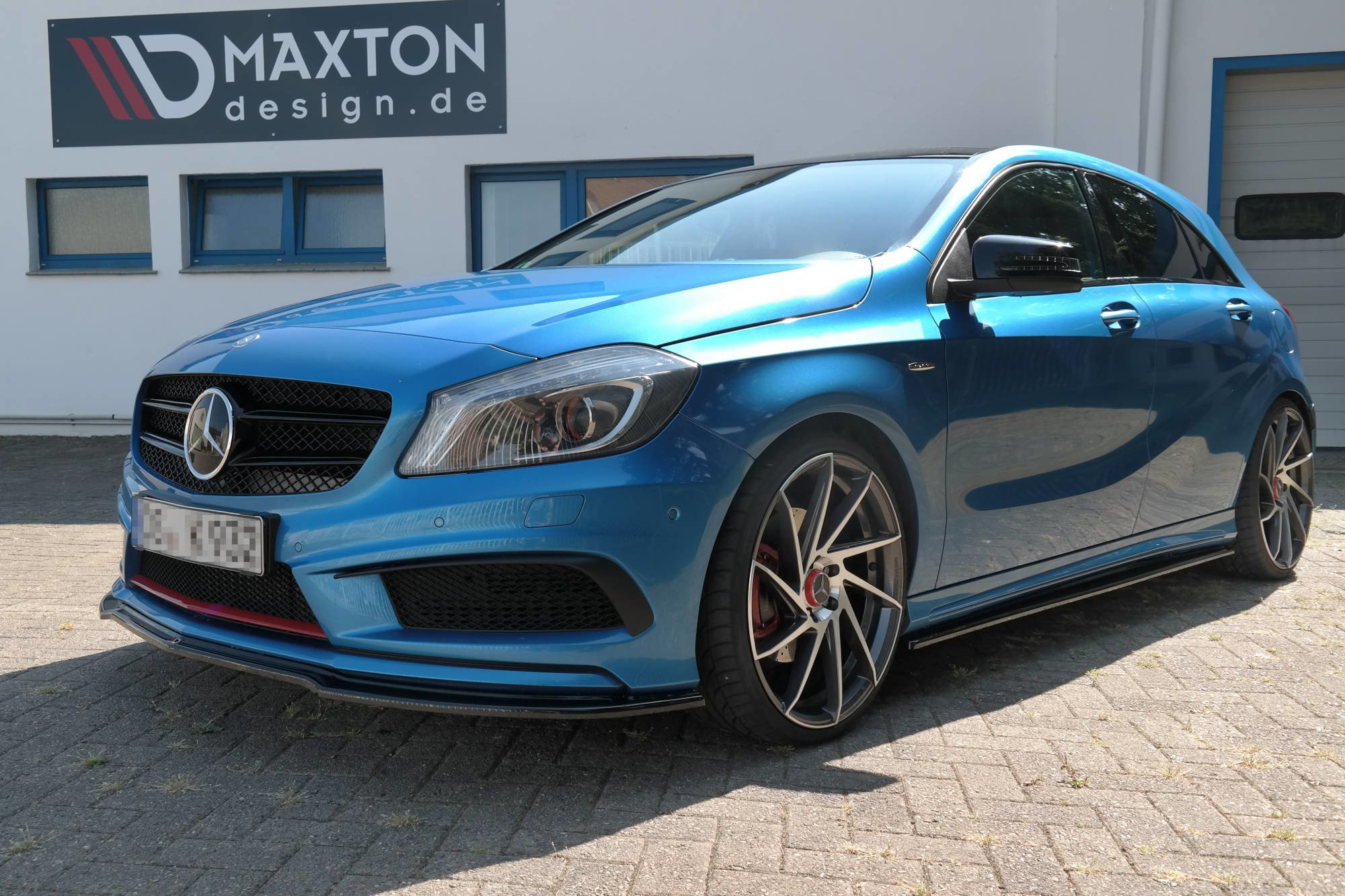 Sivuhelmat MERCEDES-BENZ W176 AMG-LINE PREFACE, Maxton-4