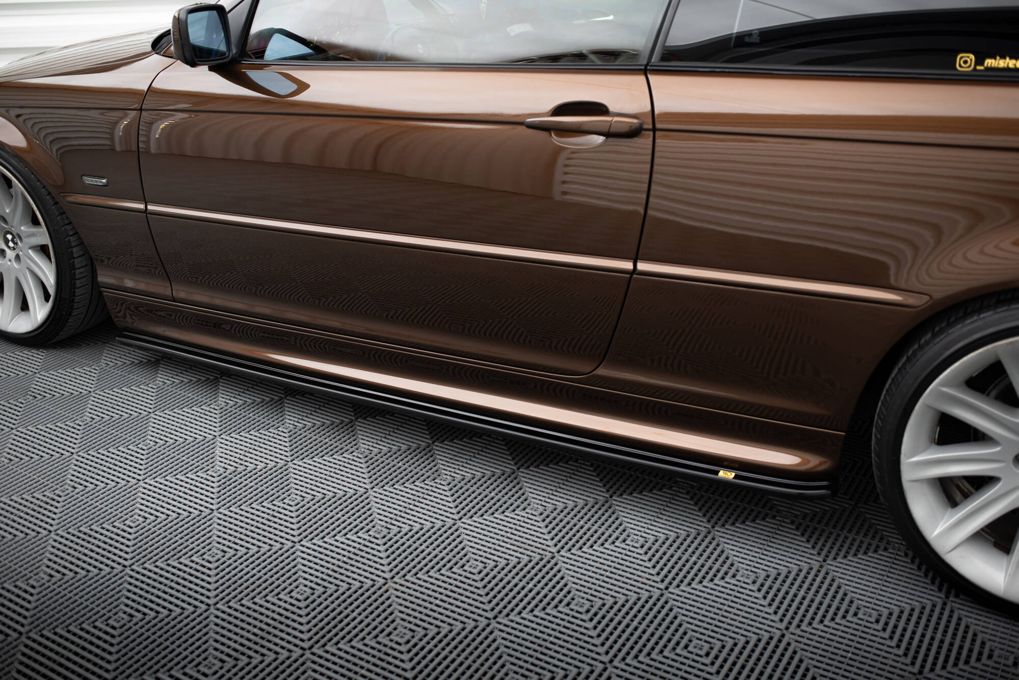 Sivuhelmat (V1) BMW 3 E46 MPACK COUPE, Maxton-3