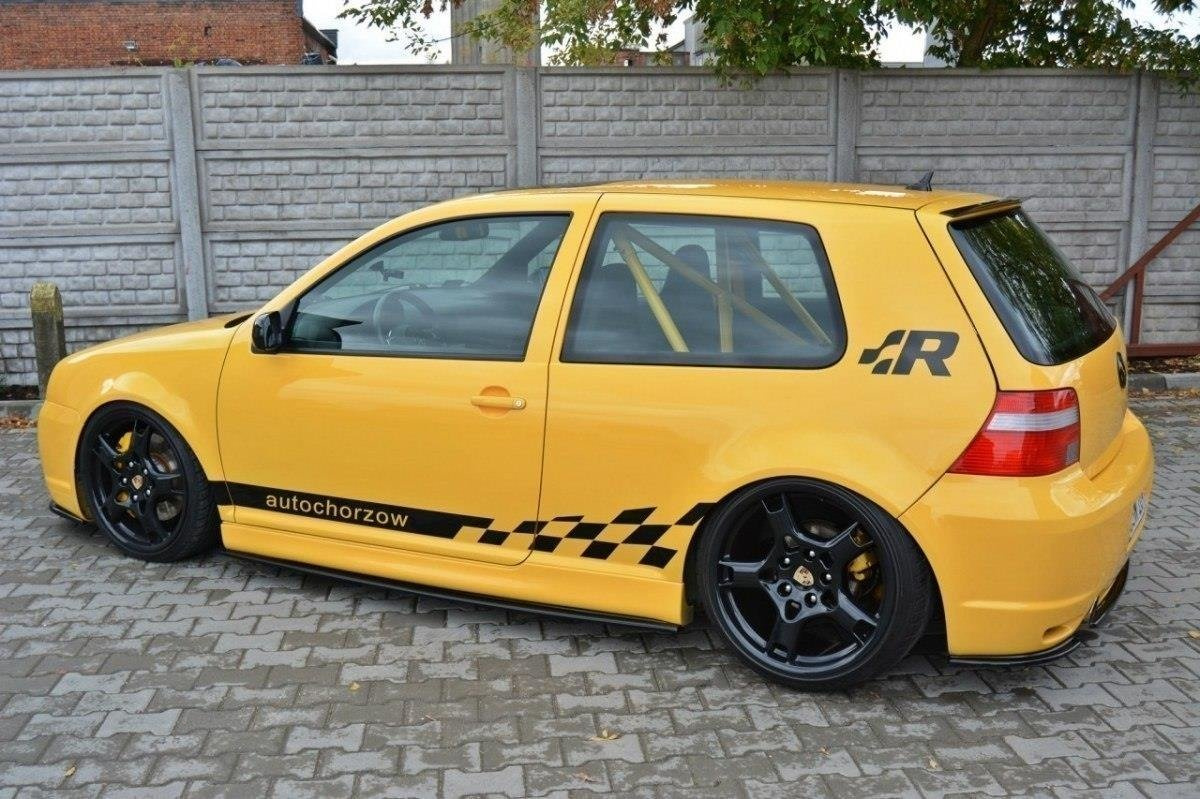 Sivuhelmat VW GOLF IV R32, Maxton-3