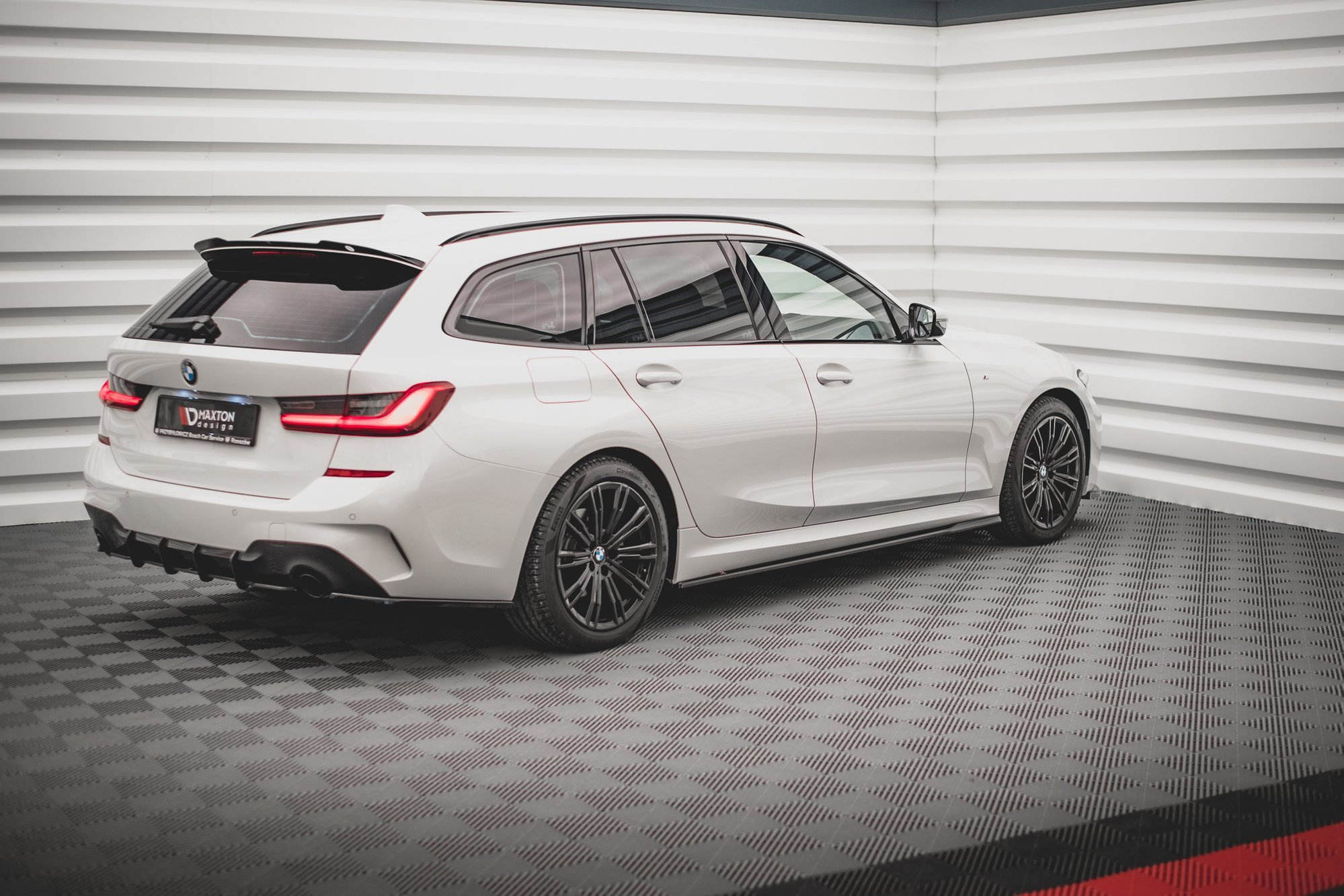 Splitterisarja BMW 3 M-Pack Touring G21, Maxton-2