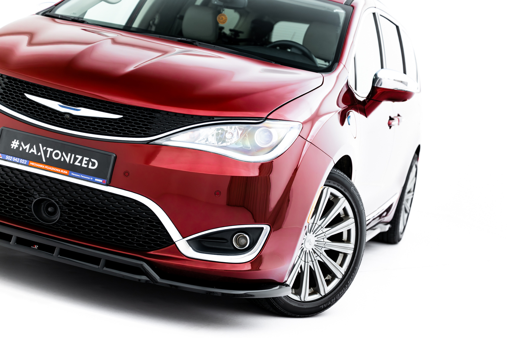 Splitterisarja Chrysler Pacifica Mk2, Maxton-4
