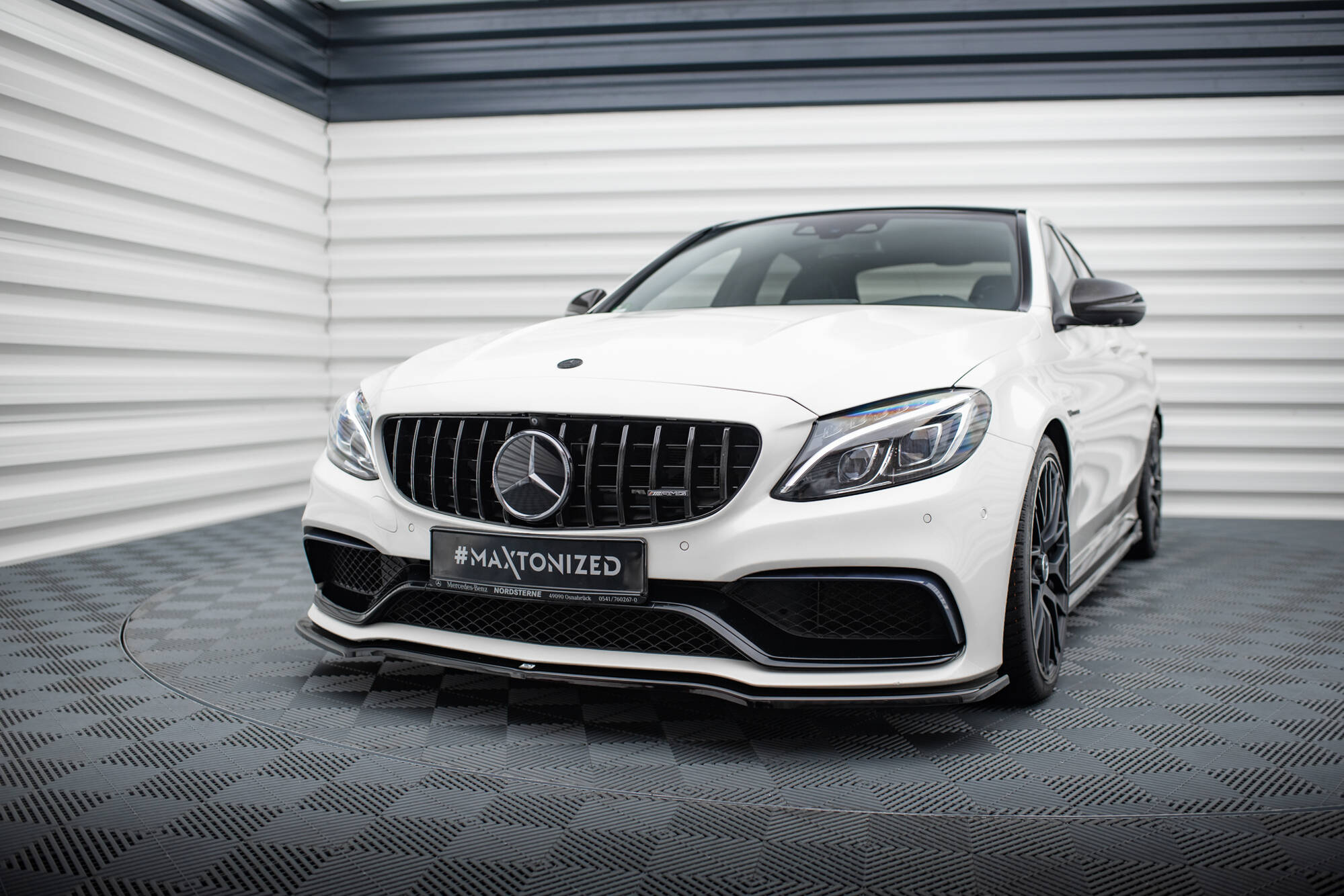 Splitterisarja Mercedes-AMG C63 Sedan / Estate W205 / S205, Maxton-4