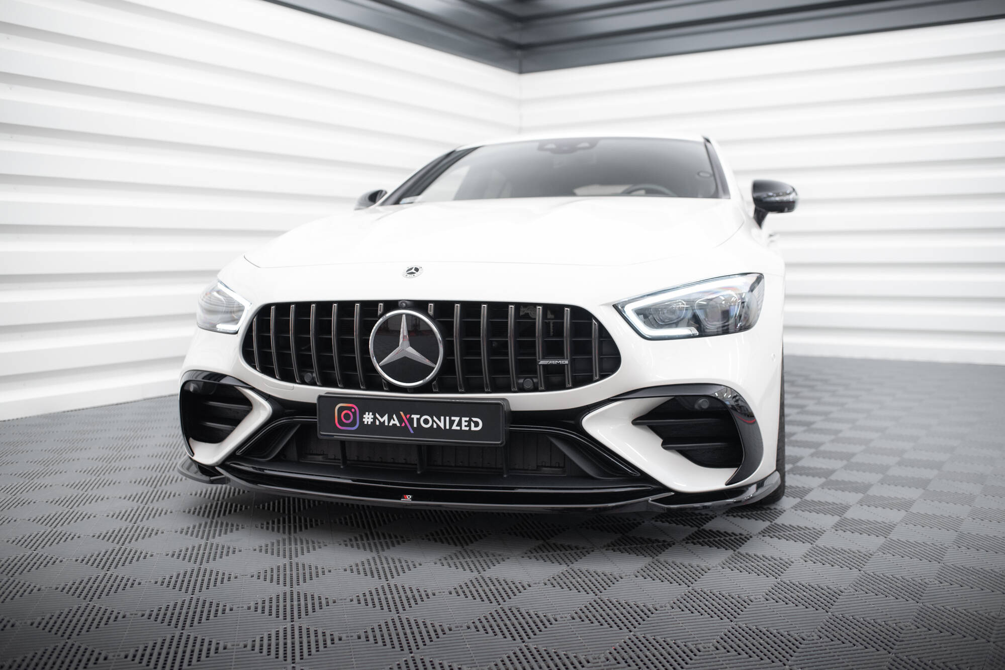 Splitterisarja Mercedes-AMG GT 43 4 Door Coupe V8 Styling Package, Maxton-4