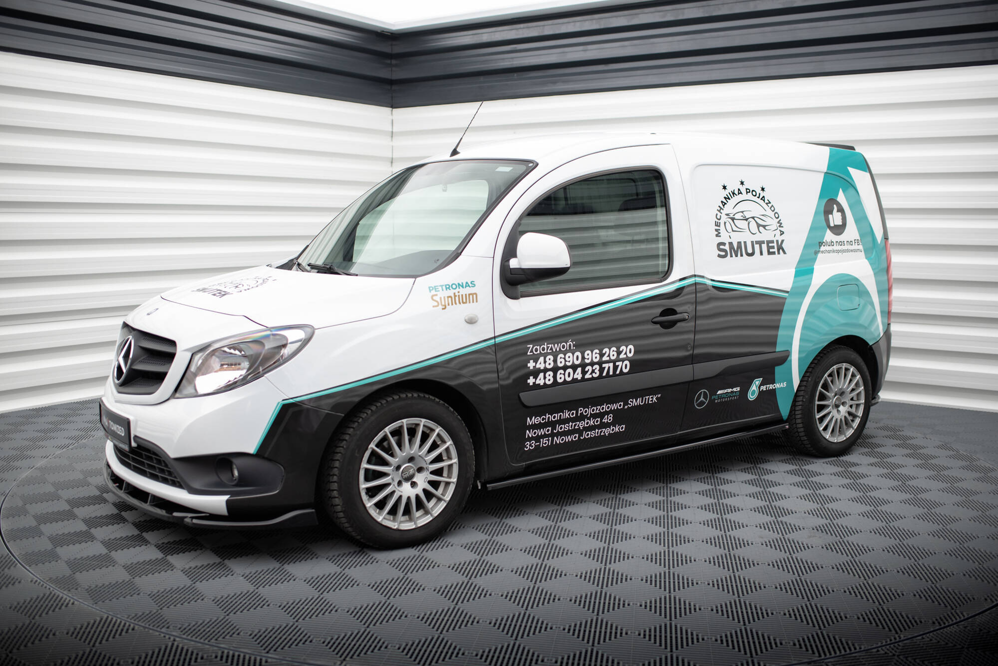 Splitterisarja Mercedes-Benz Citan W415, Maxton