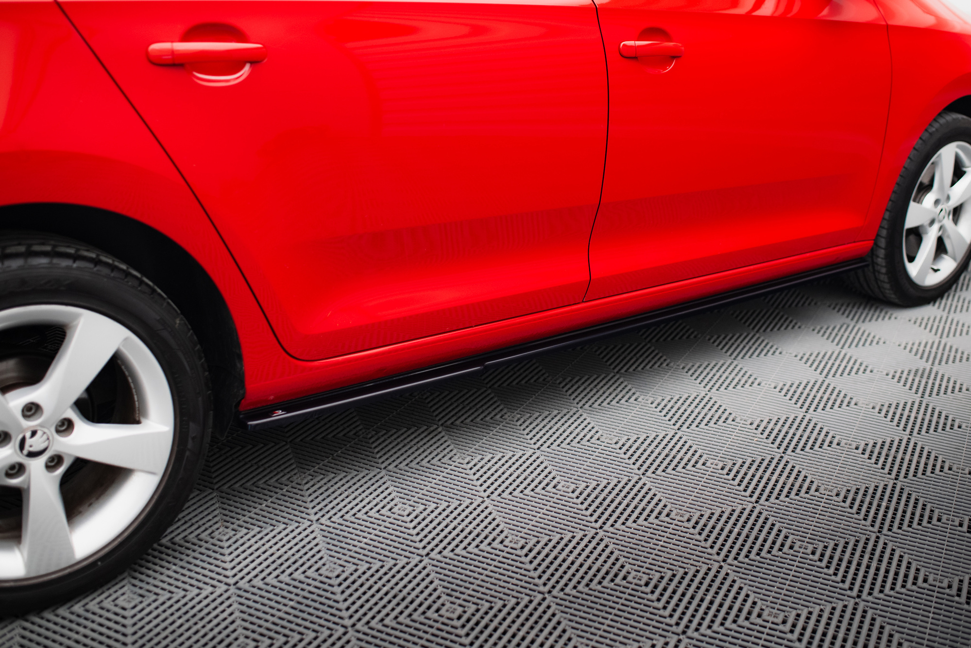 Splitterisarja Skoda Rapid Spaceback, Maxton-5