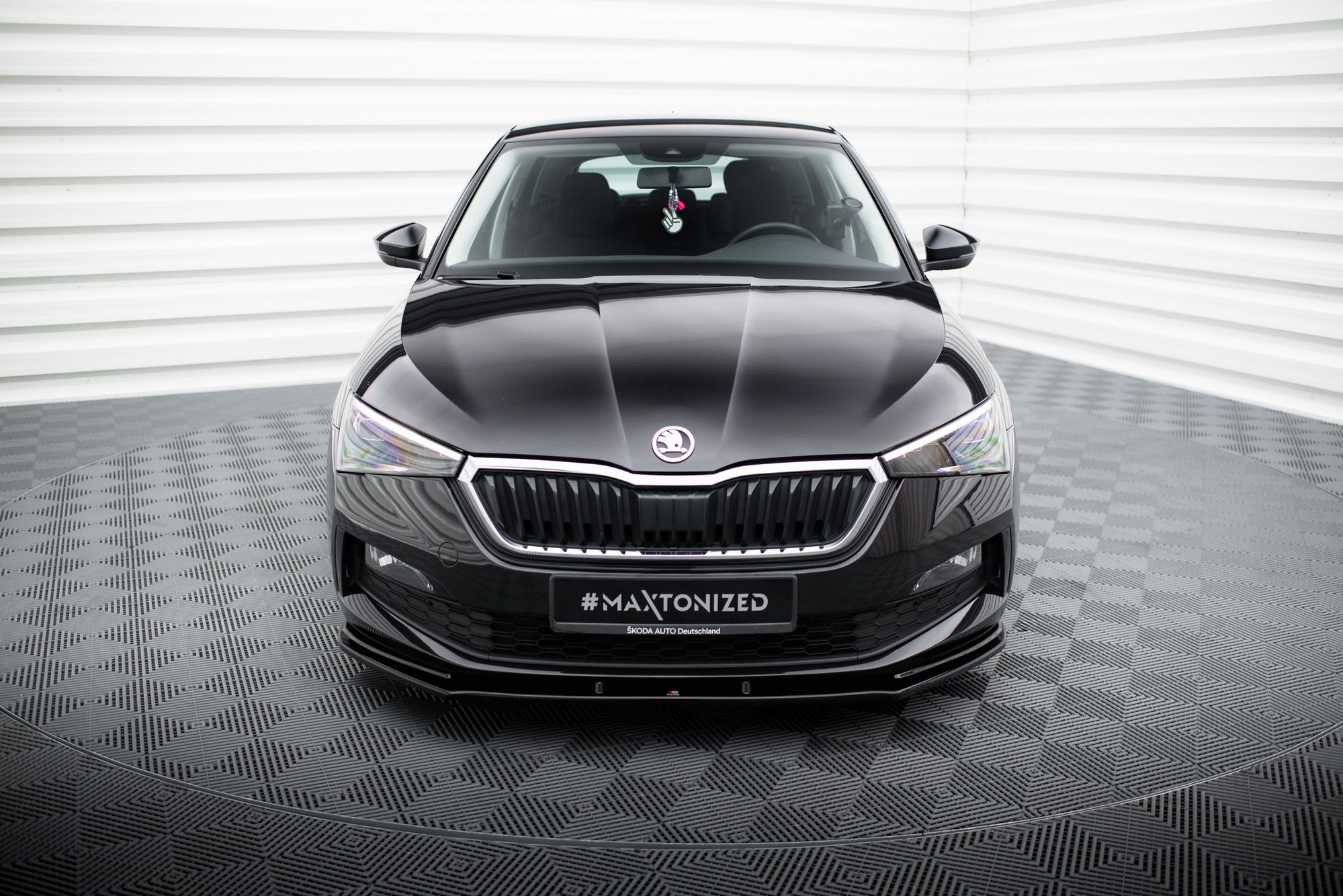 Splitterisarja Skoda Scala Mk1, Maxton-2