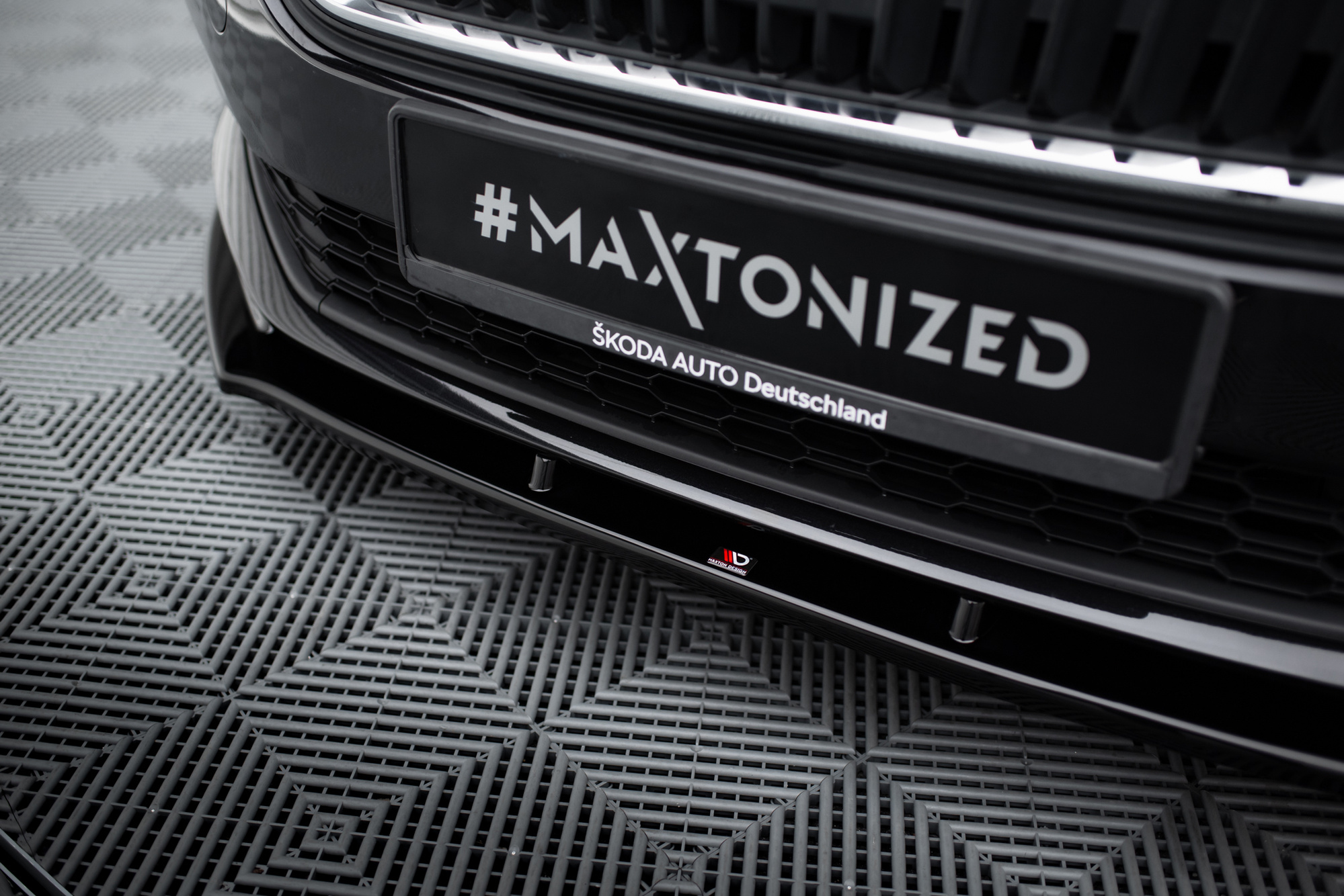 Splitterisarja Skoda Scala Mk1, Maxton-4