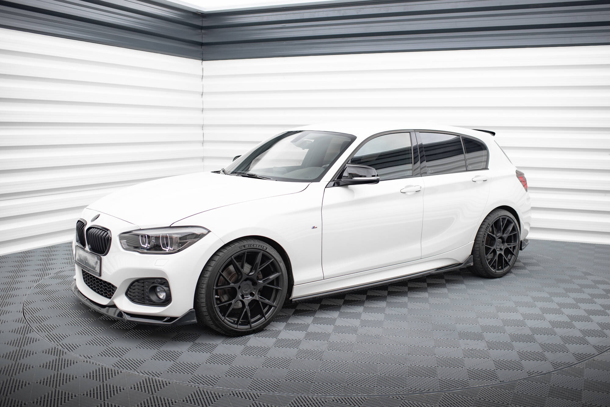 Splitterisarja V.2 BMW M140i F20 Facelift, Maxton