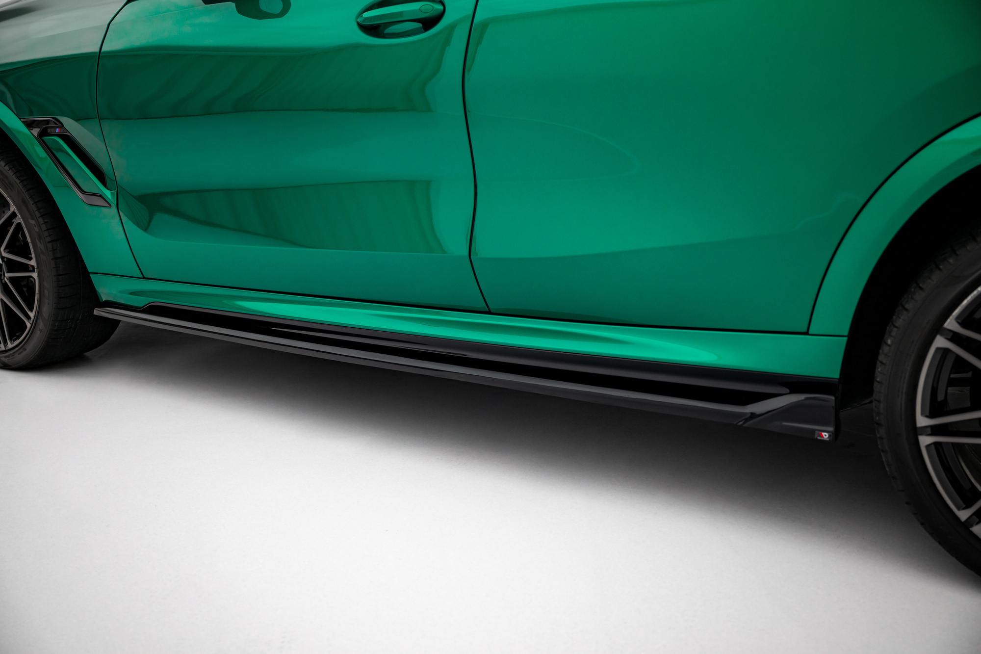 Sivuhelmat BMW X6 M F96 Facelift, Maxton-3