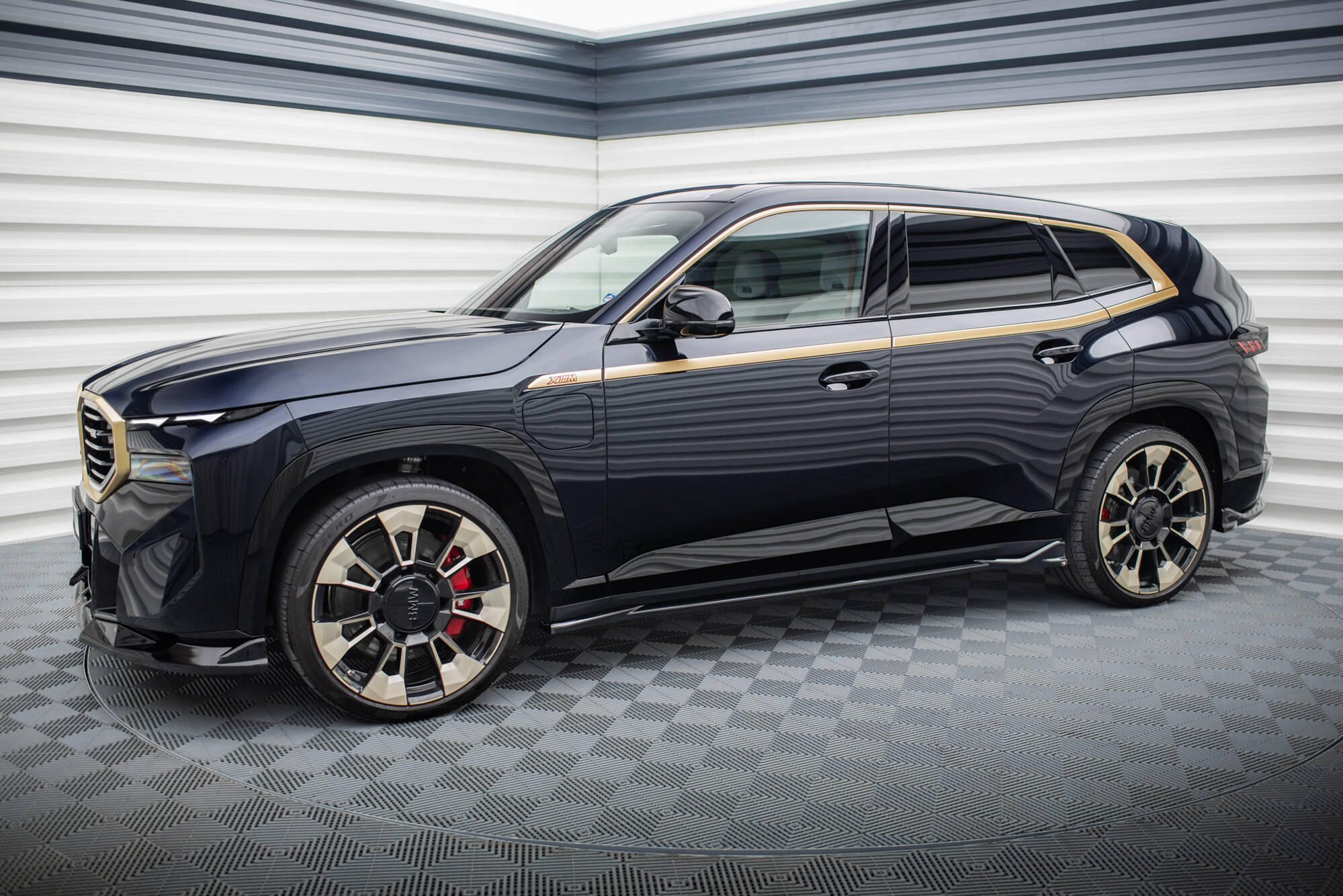 Sivuhelmat BMW XM G09, Maxton-2