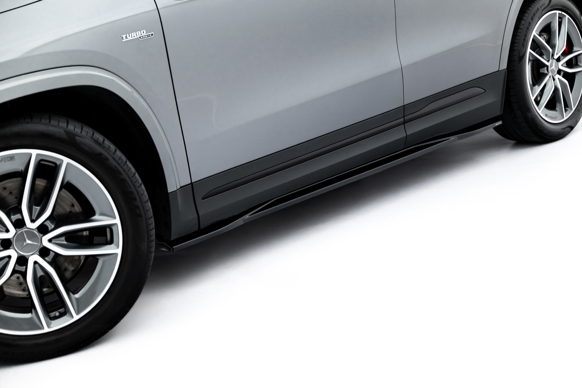 Sivuhelmat Mercedes-AMG GLA 35 H247 Facelift, Maxton