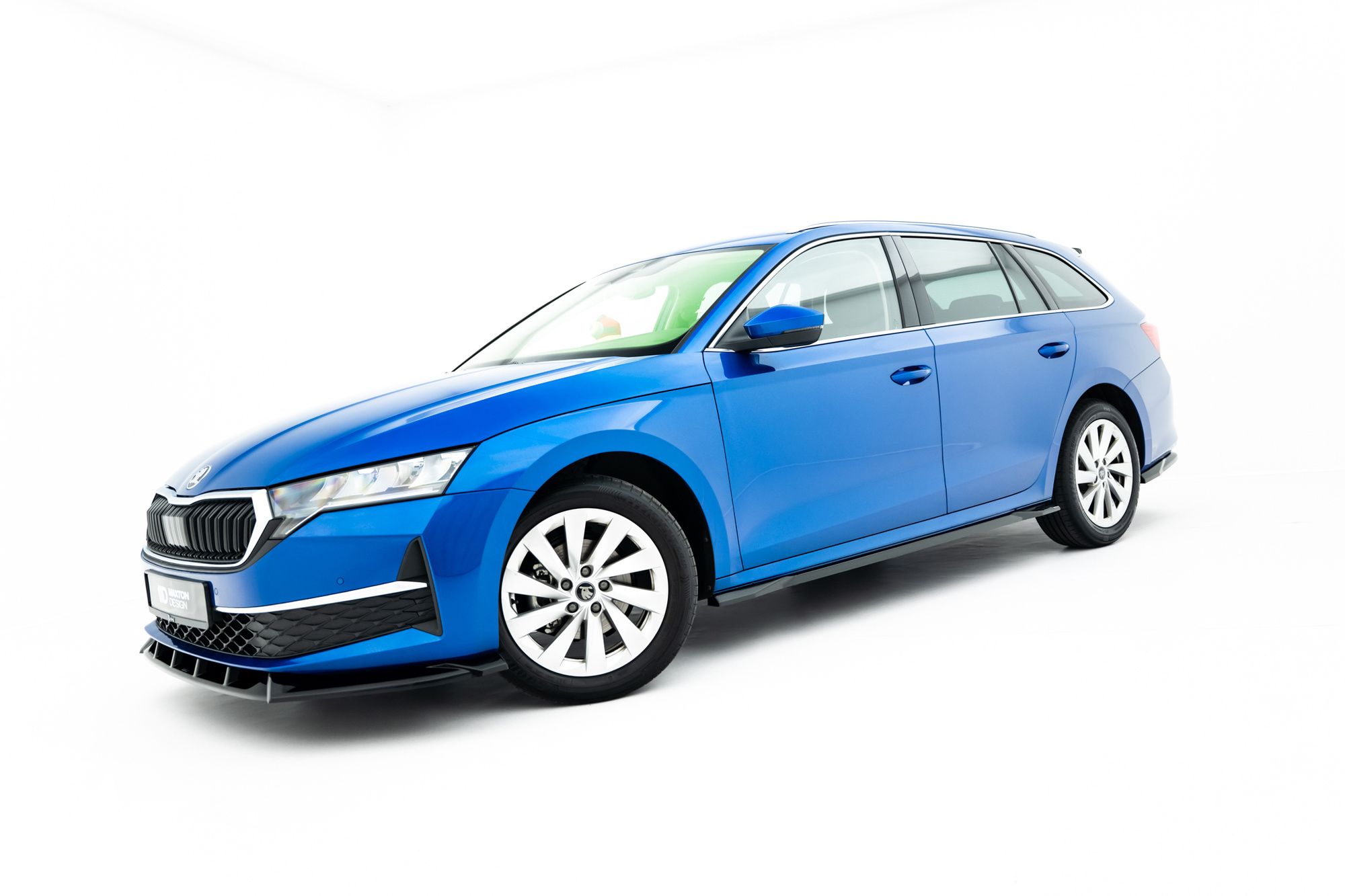 Sivuhelmat Skoda Octavia Liftback / Combi Mk4 Facelift, Maxton-3