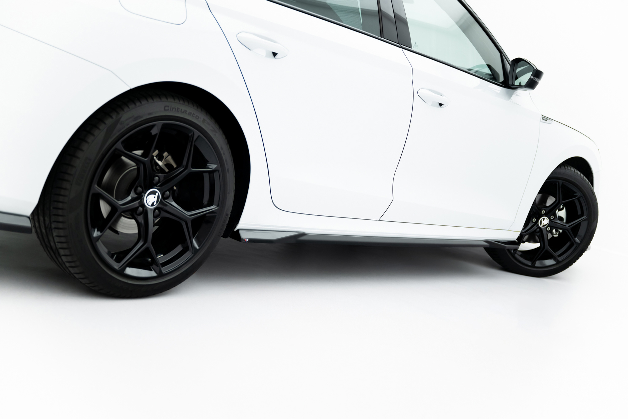 Sivuhelmat Skoda Octavia Sportline Liftback / Combi Mk4 Facelift, Maxton-2