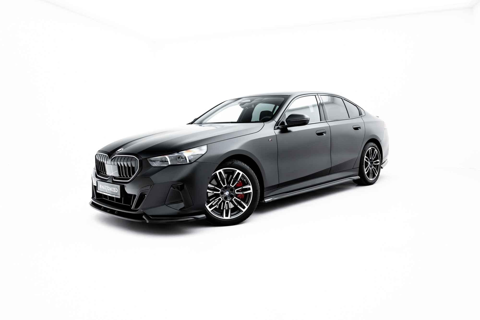 Sivuhelmat (V1) BMW 5 M-Pack G60, Maxton-3