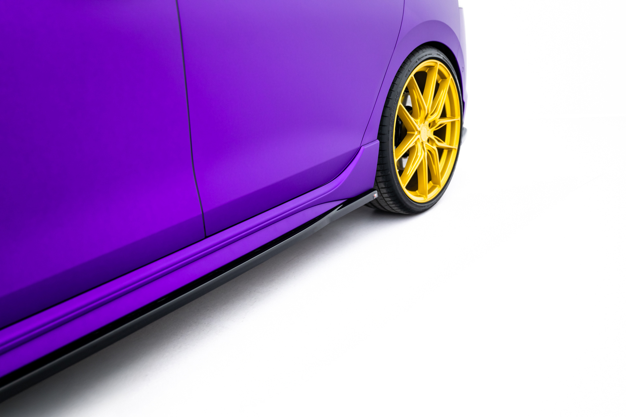 Sivuhelmat (V1) Volkswagen Golf R Mk8 Facelift, Maxton-4