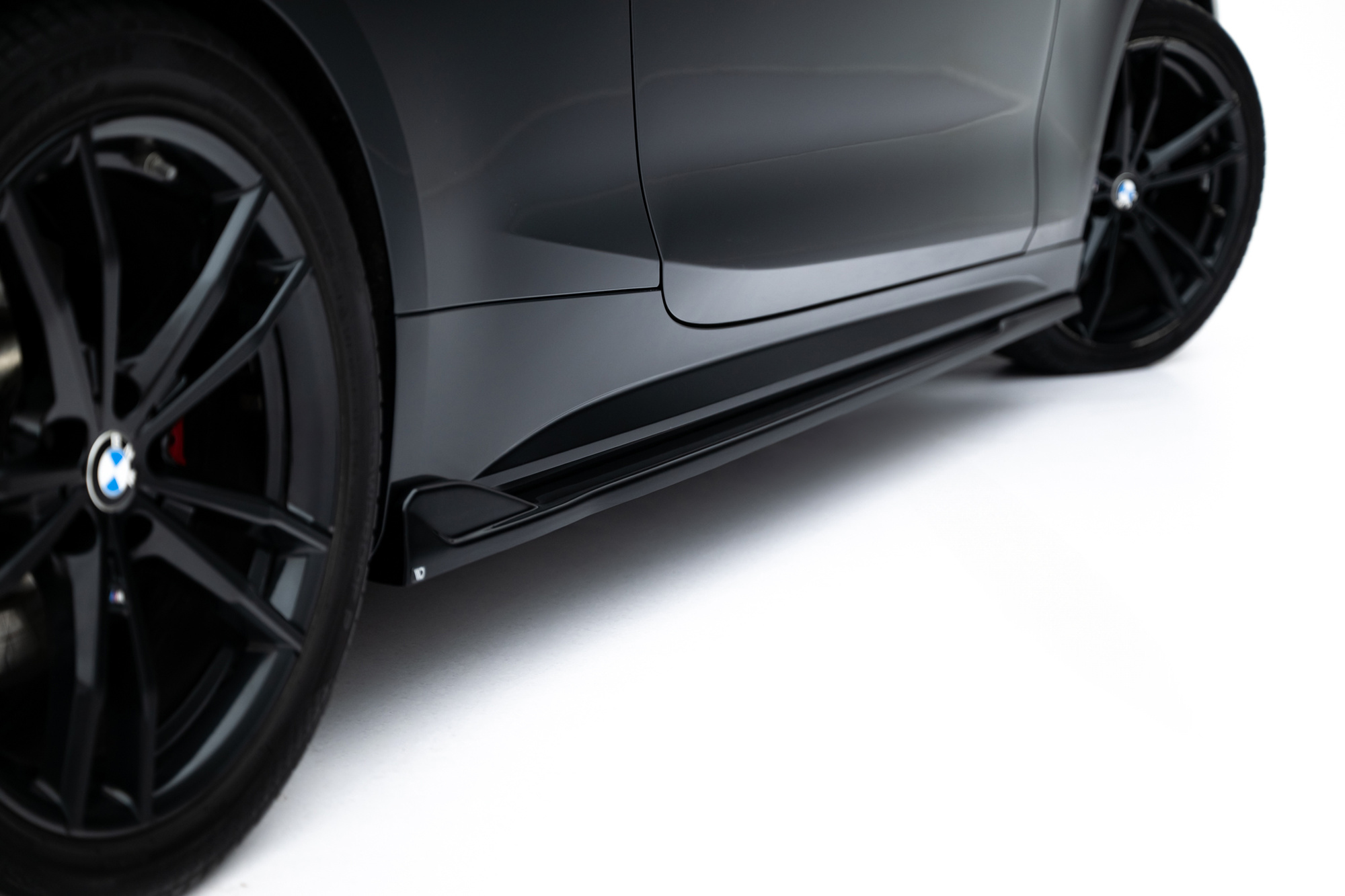 Sivuhelmat (V2) BMW 4 M-Pack / M440i G22 / G23, Maxton-3