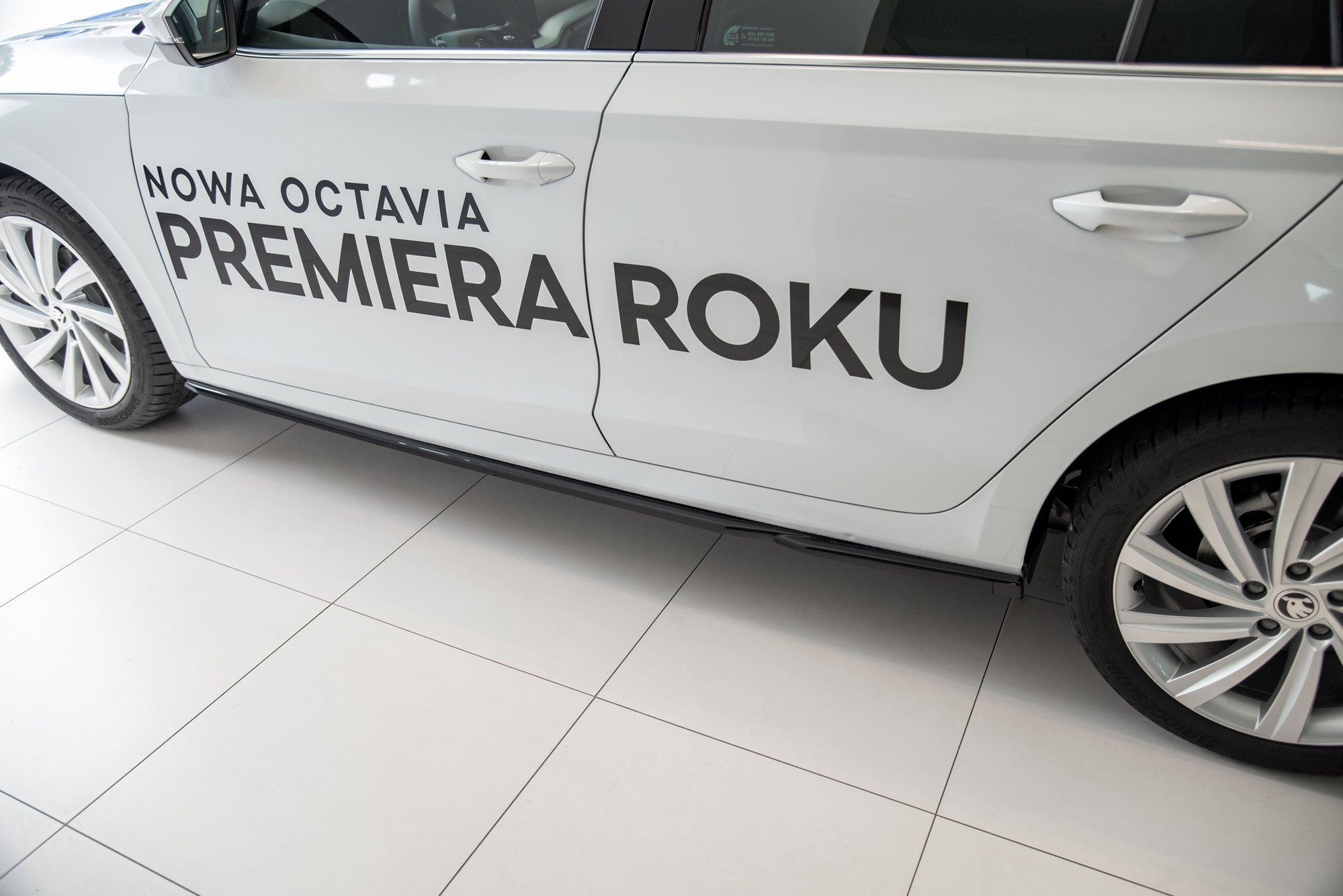 Sivuhelmat (V2) Skoda Octavia Mk4, Maxton