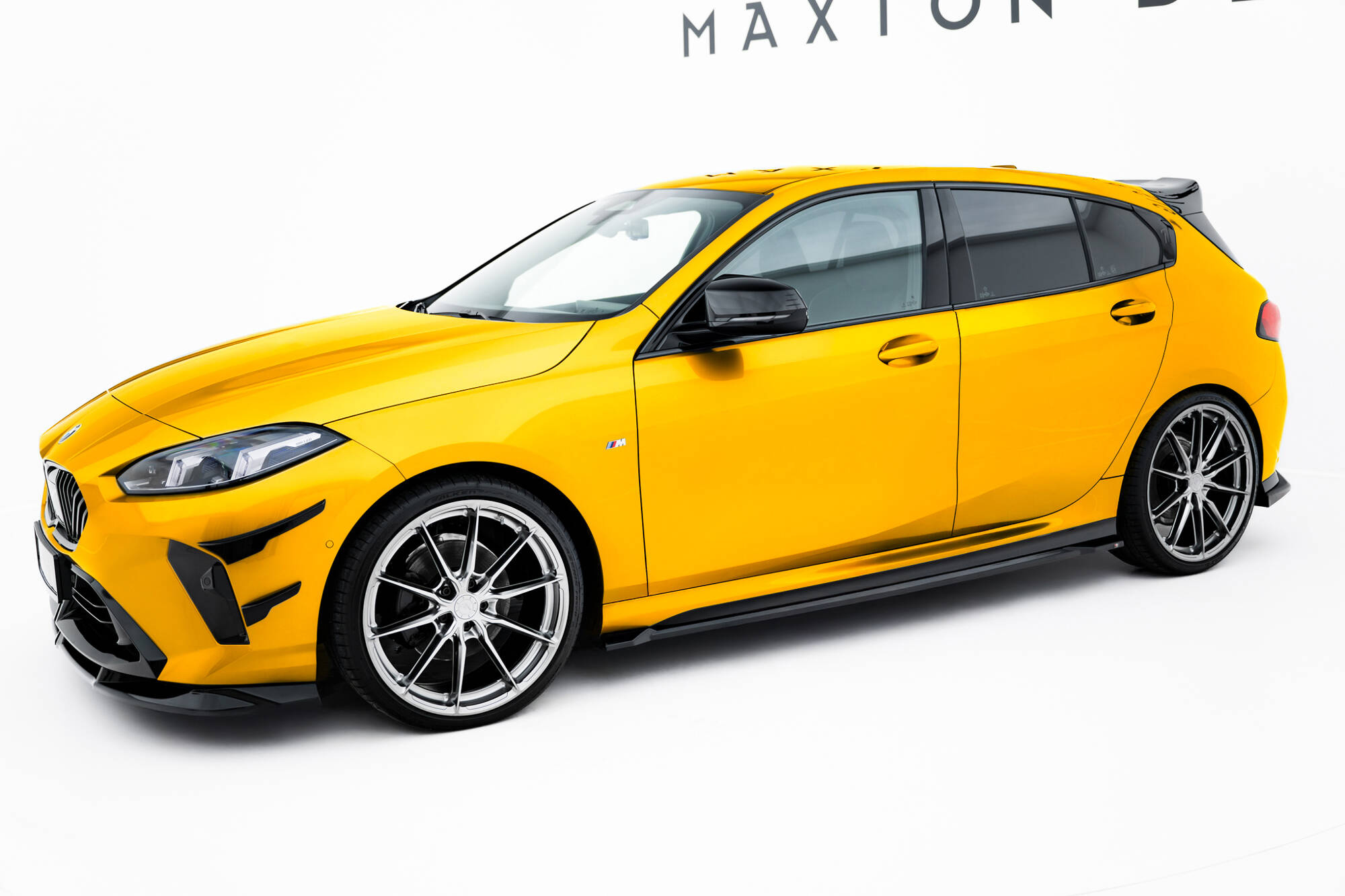 Sivuhelmat (V3) BMW 1 M-Pack F70, Maxton-2