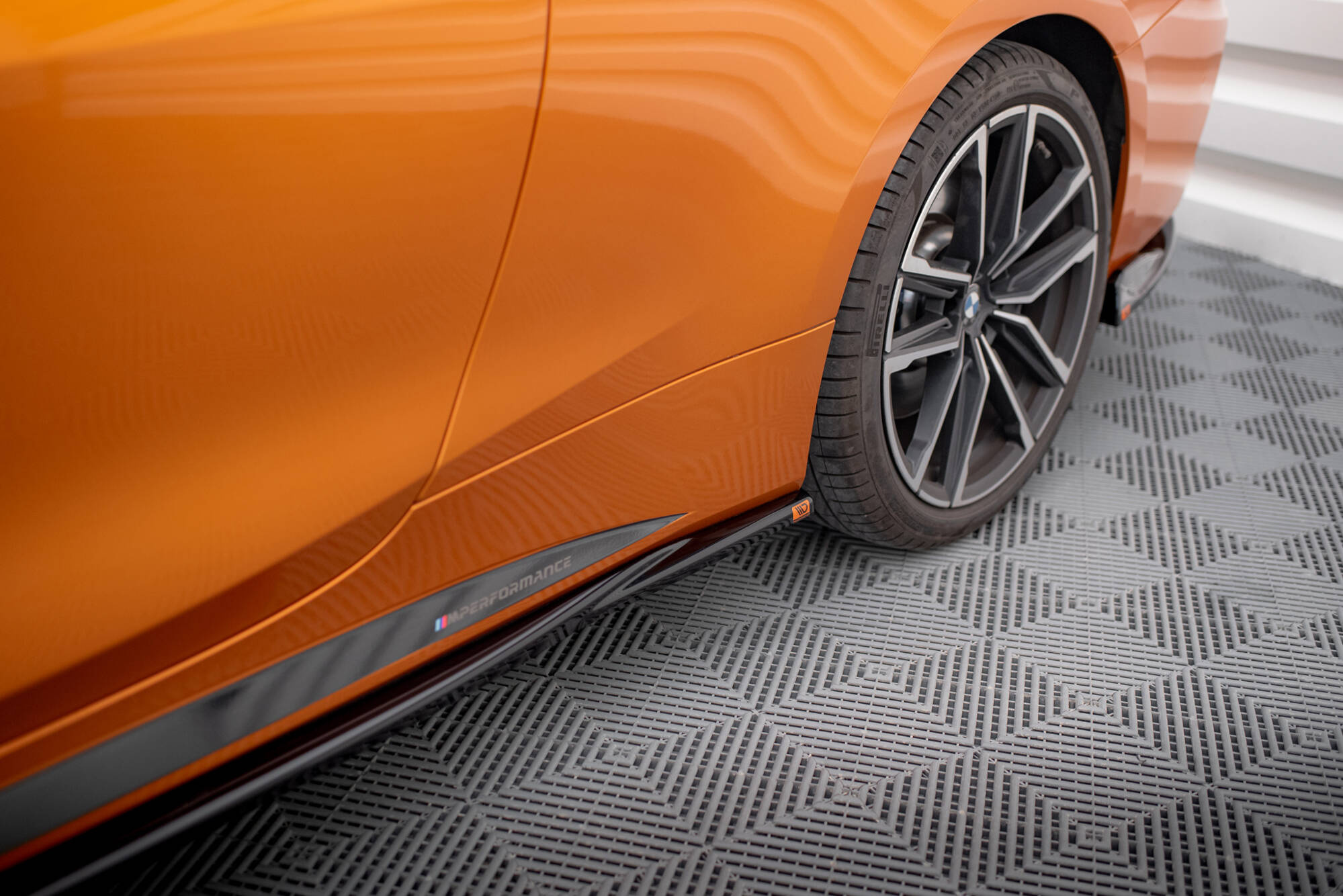 Sivuhelmat (V3) BMW 4 M-Pack / M440i G22 / G23, Maxton-2