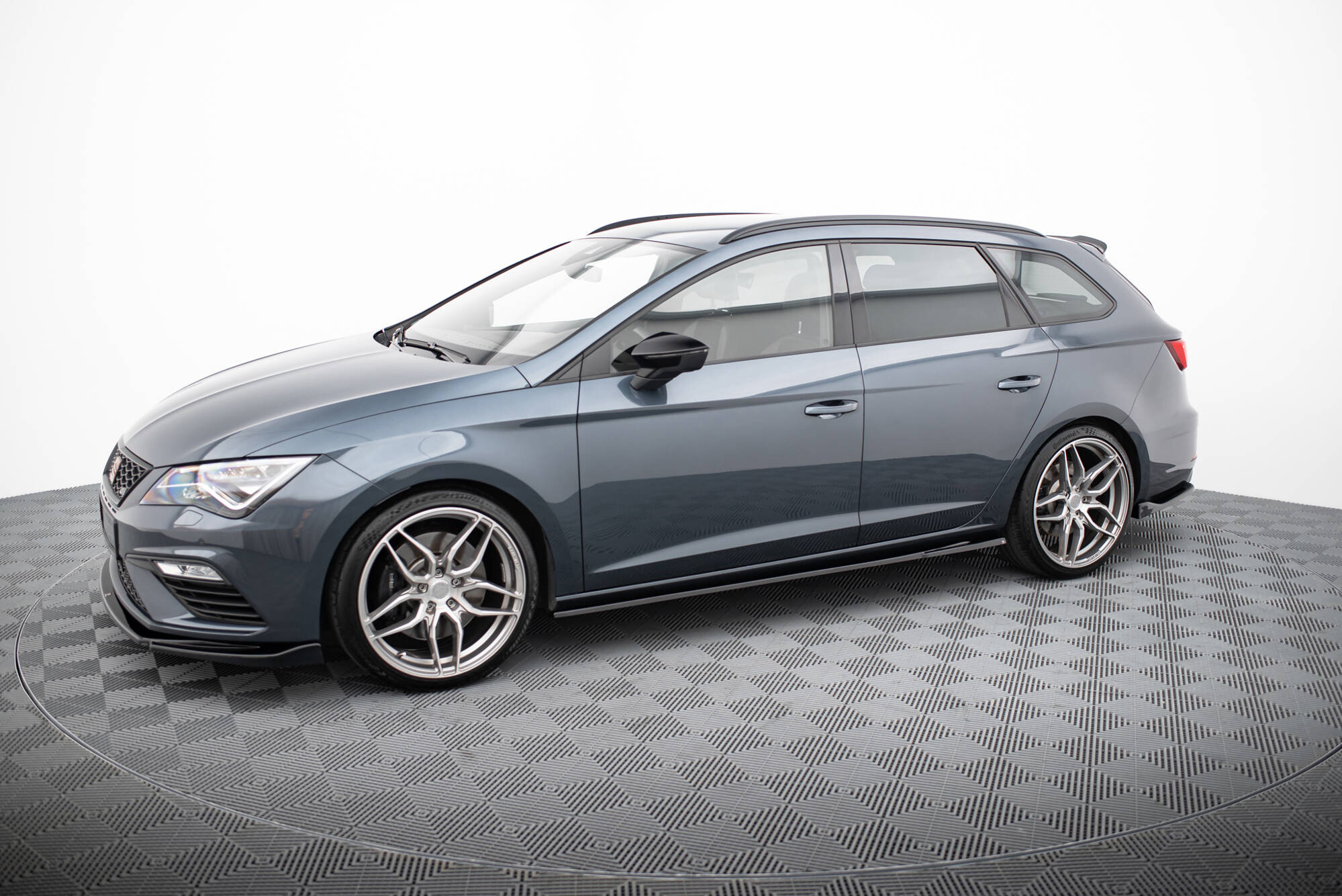 Sivuhelmat (V5) Seat Leon Cupra / FR Mk3 / Mk3 Facelift, Maxton-2